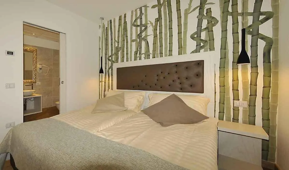 Bed in Hotel Florida