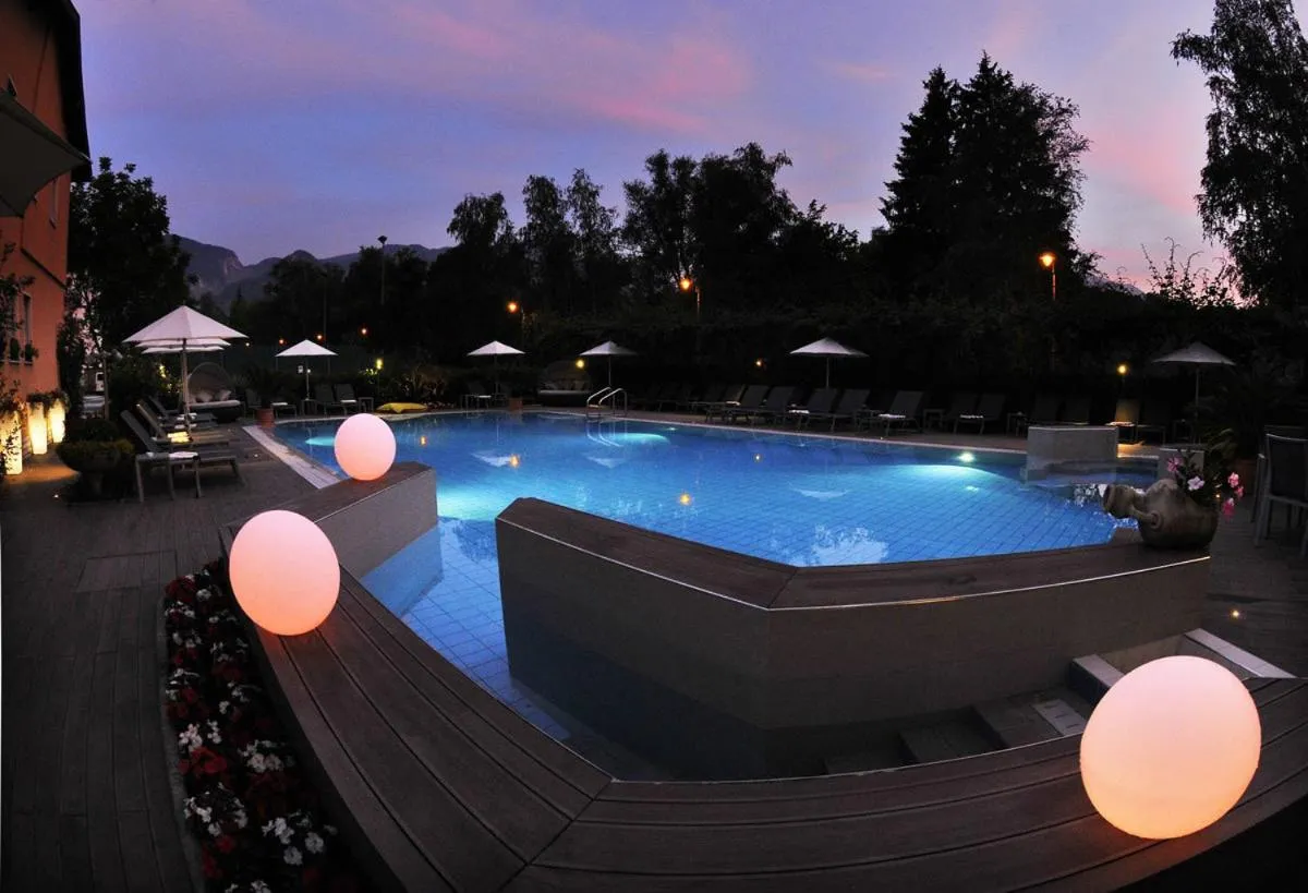 Night in Hotel Florida