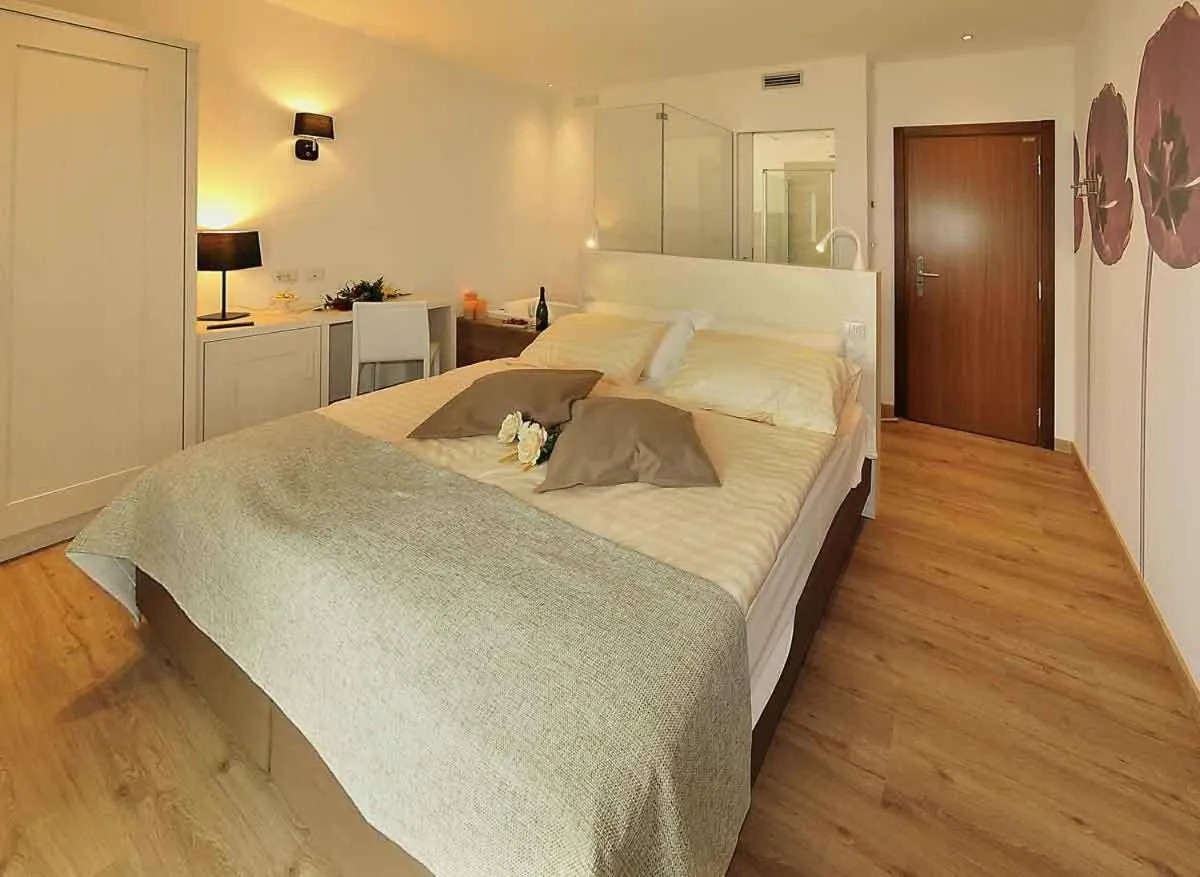 Bed in Hotel Florida