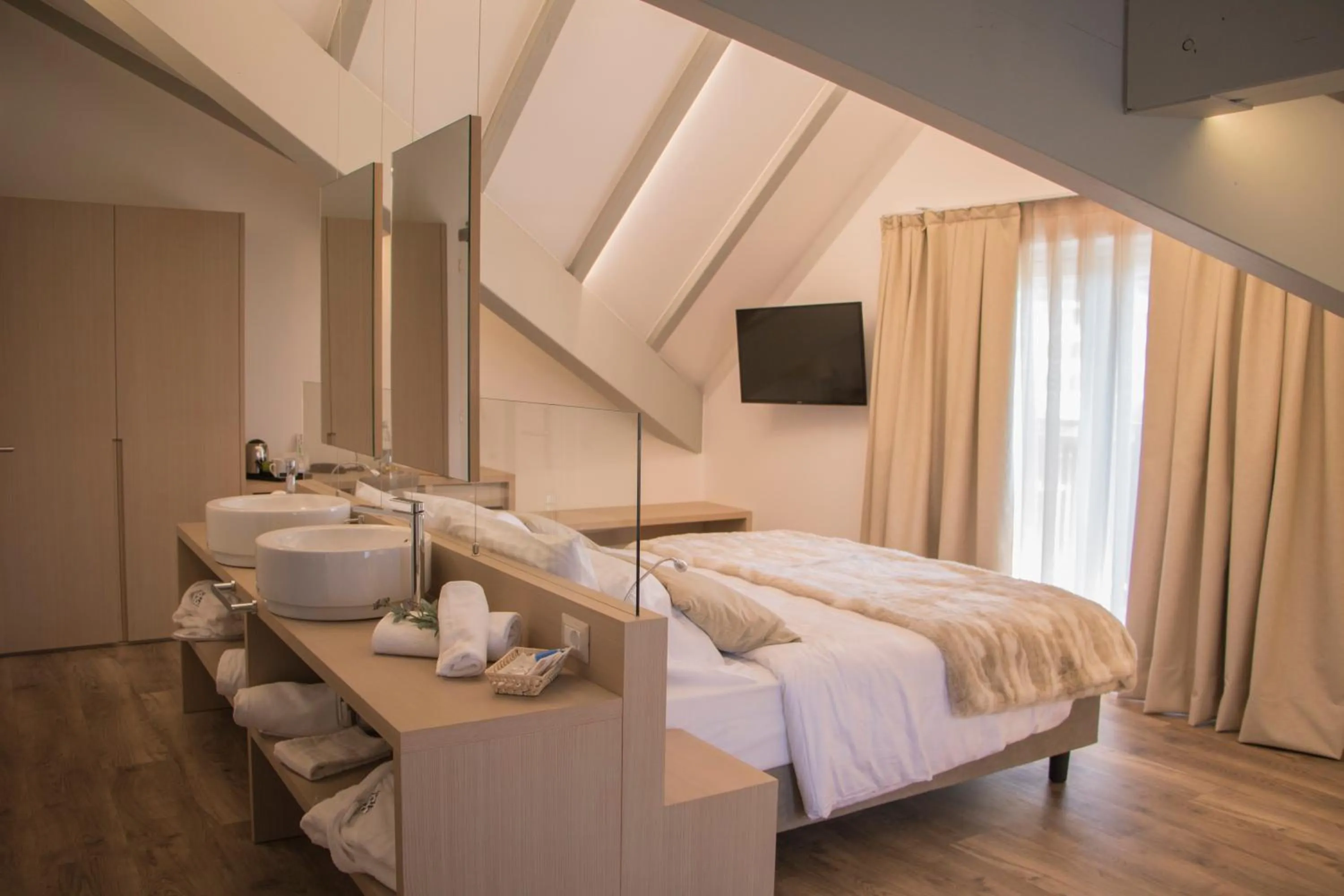 Bed in Hotel Florida