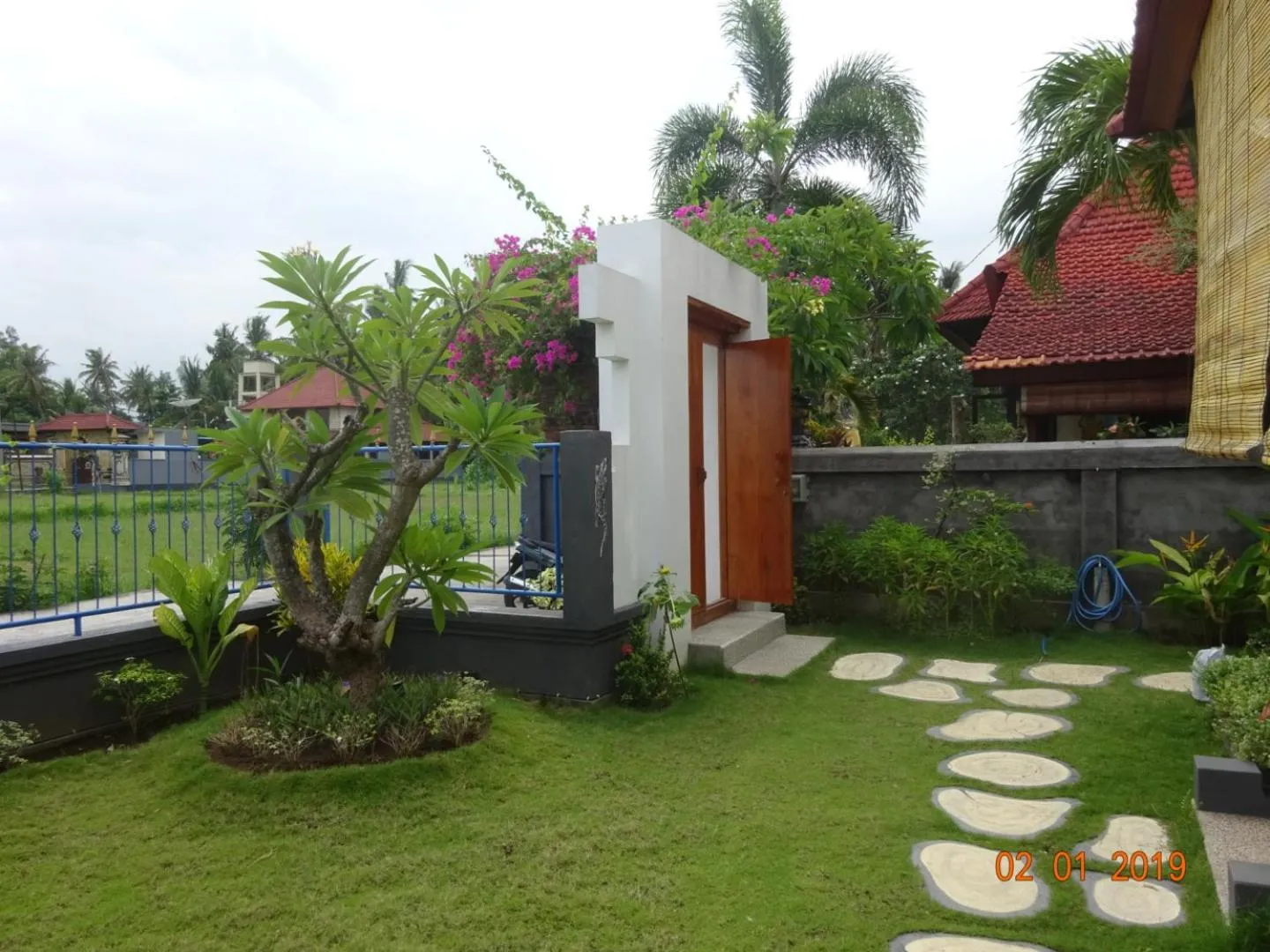 Breakfast in Murnis Bungalow