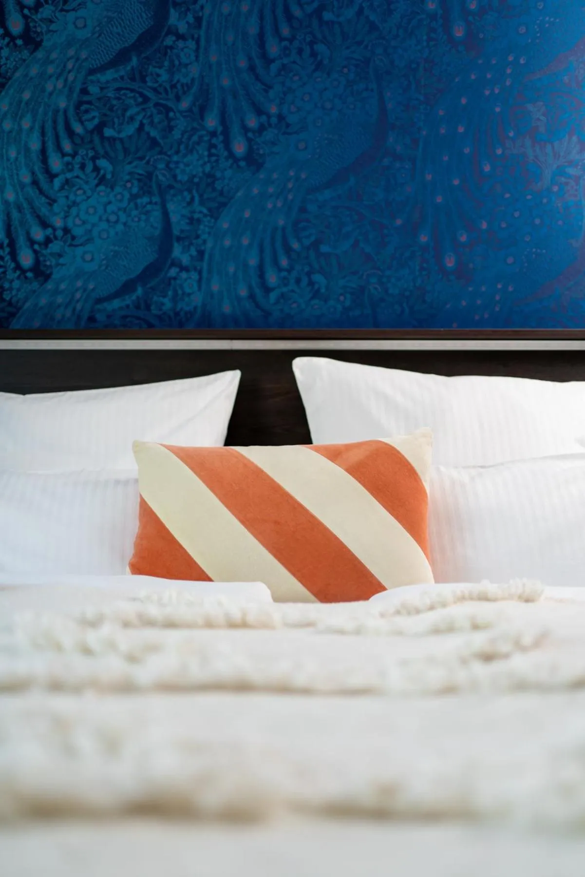 Bedroom, Bed in Luxstay Karben - Self-Check-In