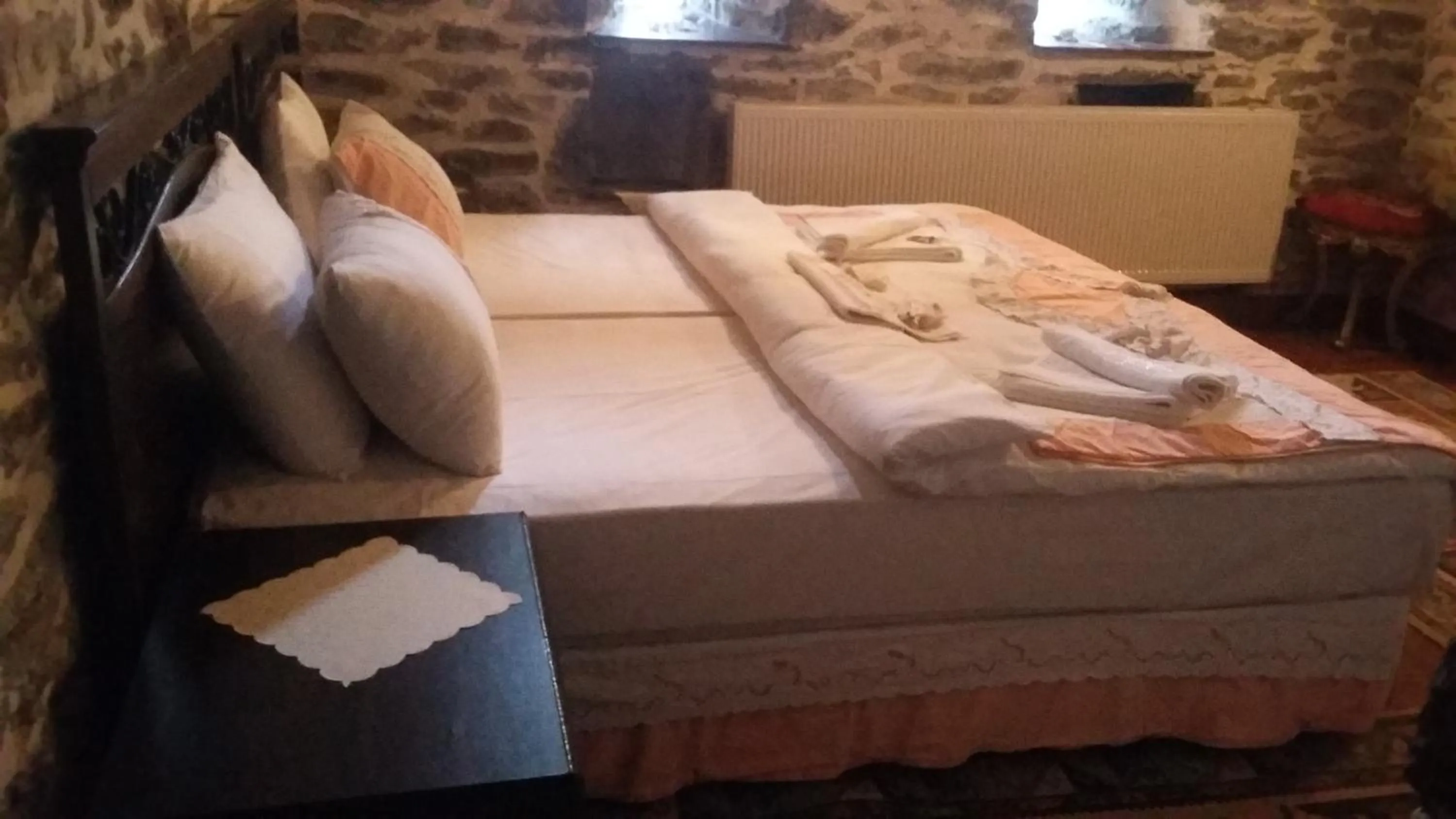 Bed in Nimet Hanım Konağı