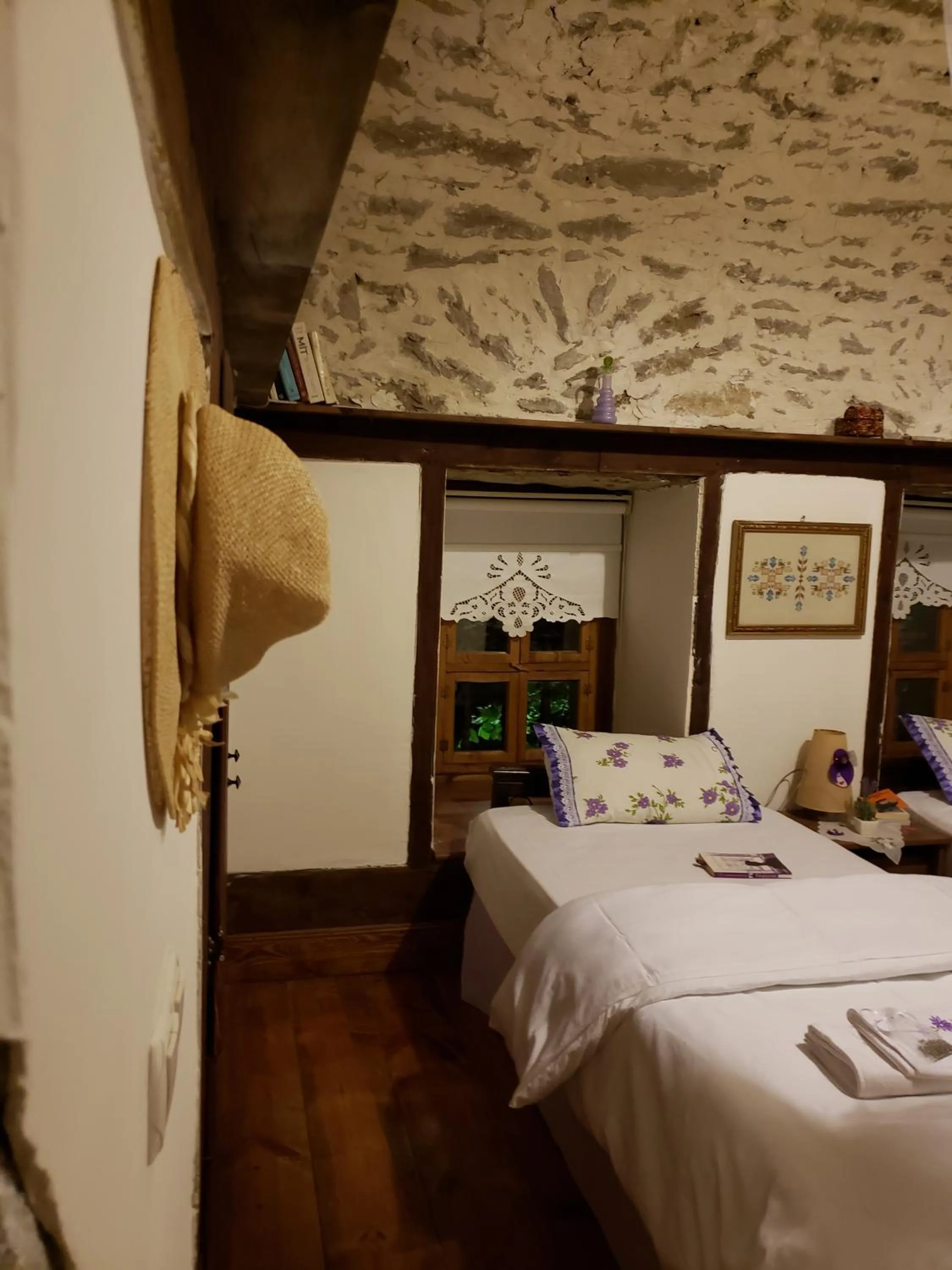 Bed in Nimet Hanım Konağı