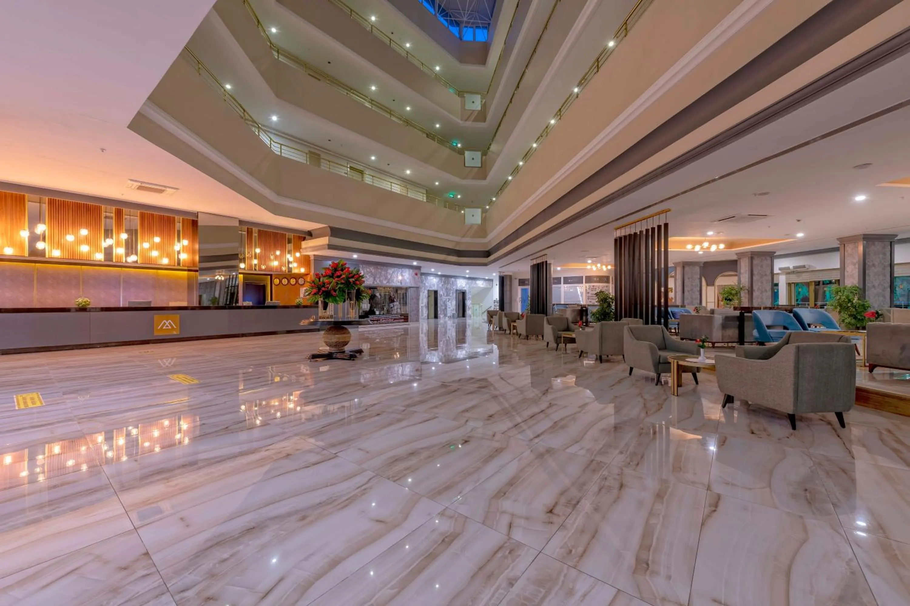 Lobby or reception in Armas Hotel Saray Regency