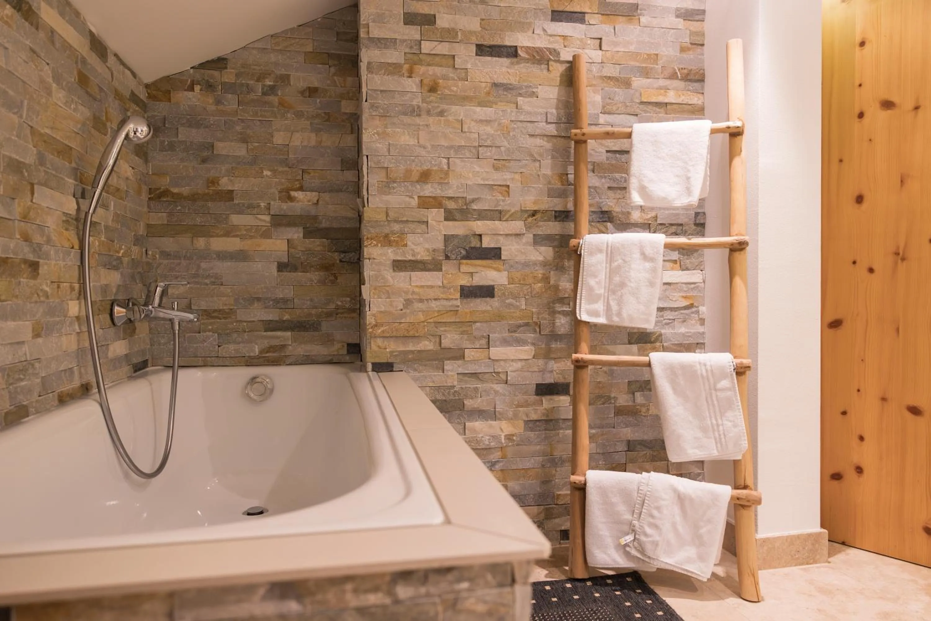 Bathroom in Aparthotel Herzblick GmbH