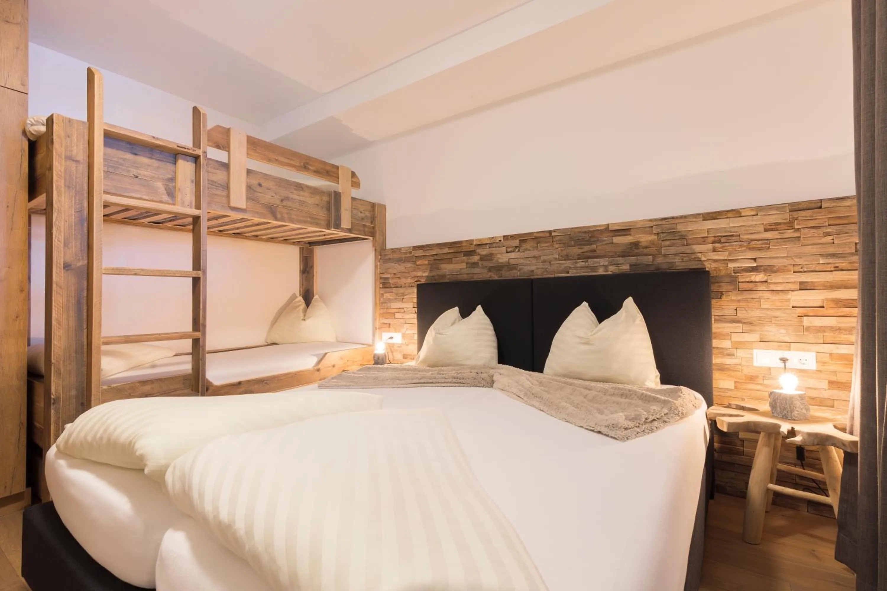 Bedroom, Bed in Aparthotel Herzblick GmbH