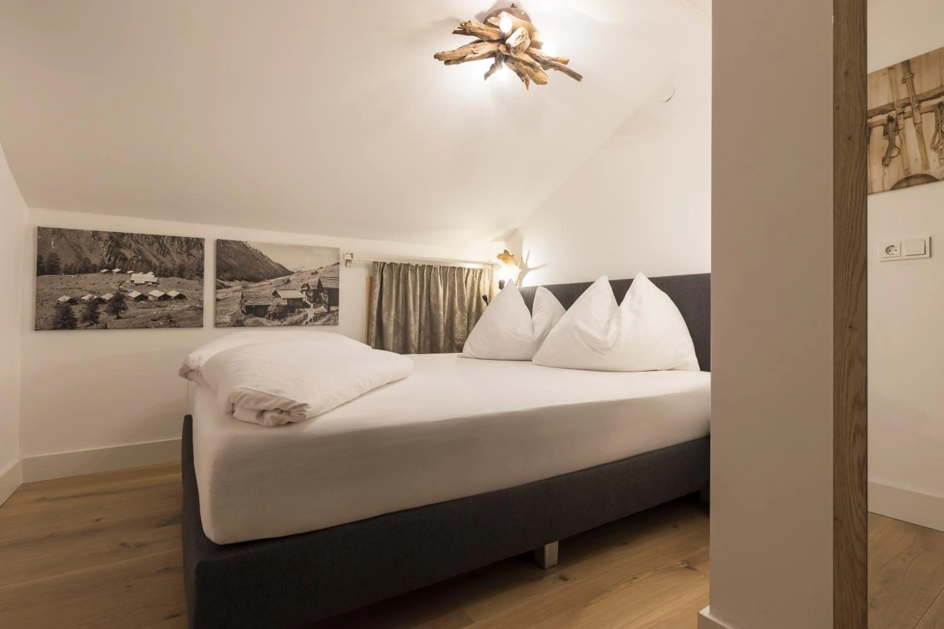 Bedroom, Bed in Aparthotel Herzblick GmbH