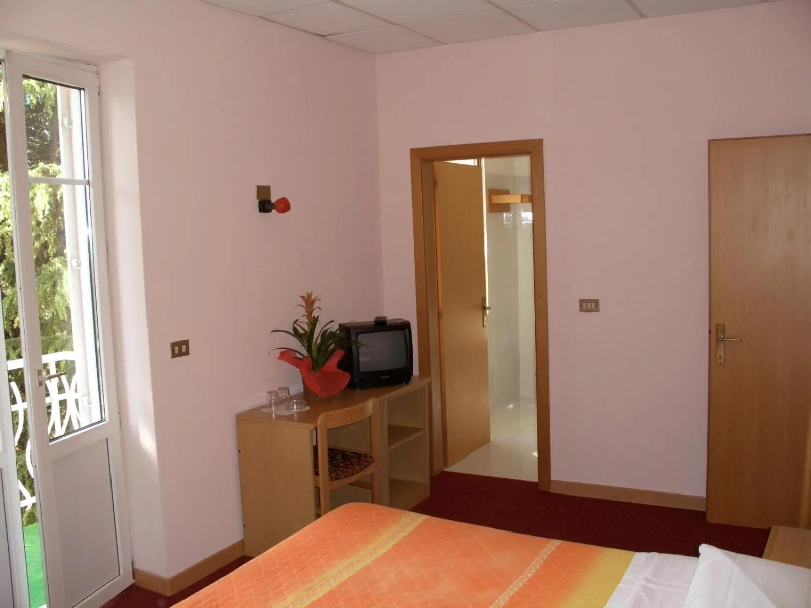 TV and multimedia, Bed in Hotel Bellaria