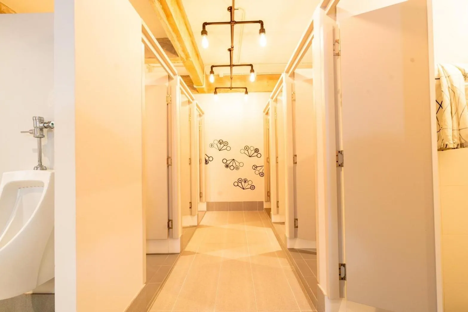 Bathroom in Bedspread Hostel