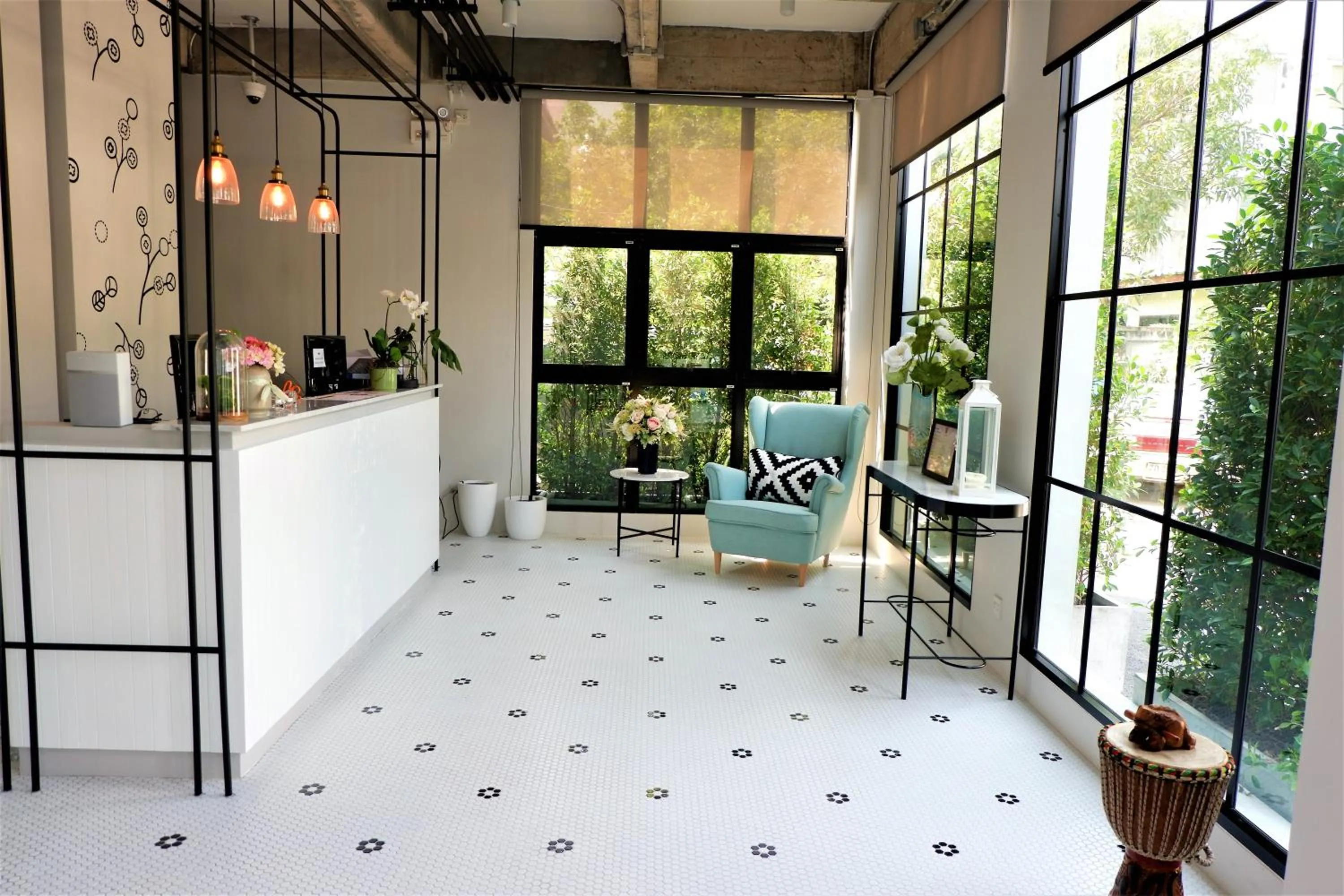 Seating area in Bedspread Hostel