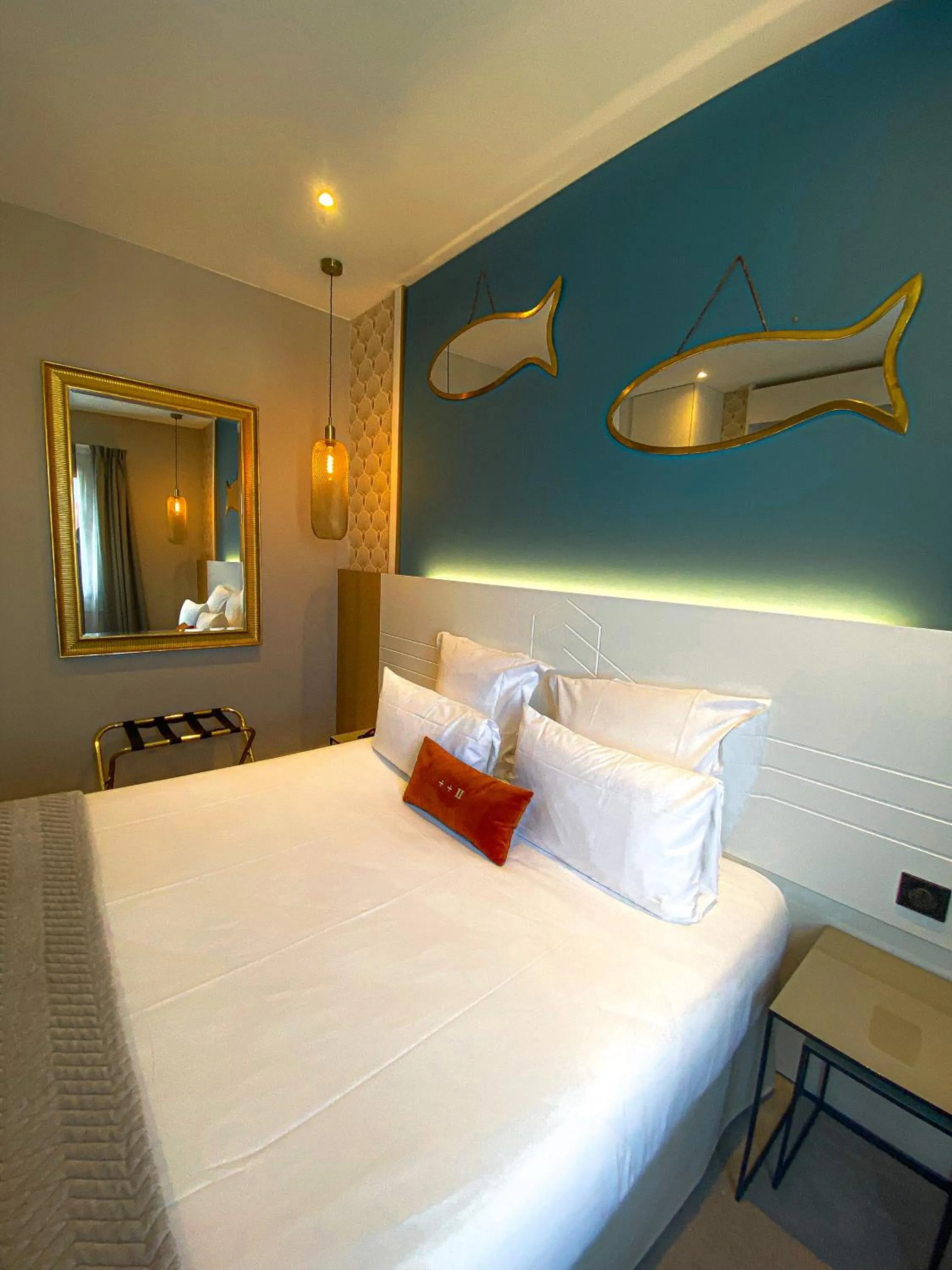 Bedroom, Bed in Grand Hôtel Richelieu