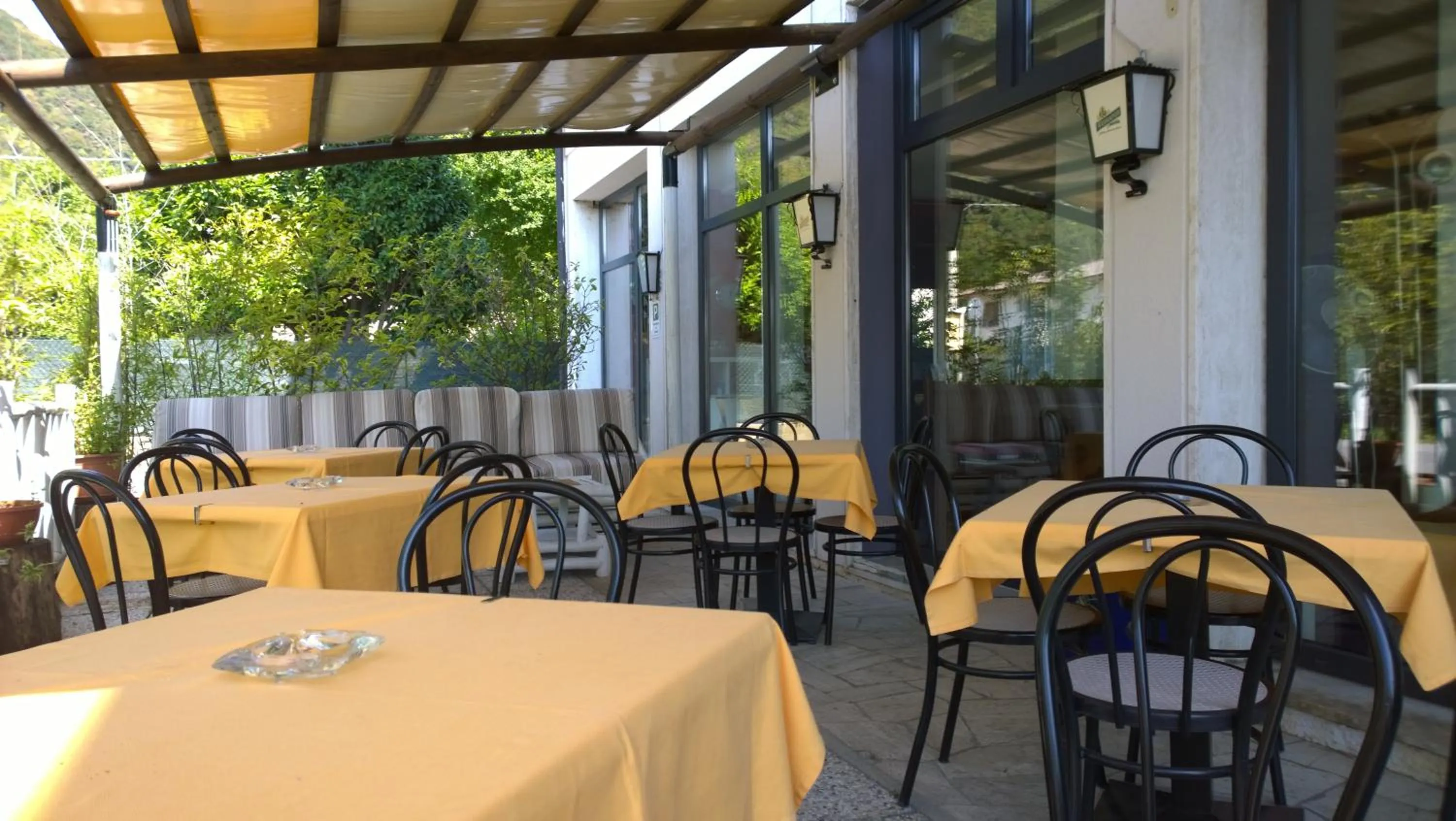 Property building in Hotel Cubamia