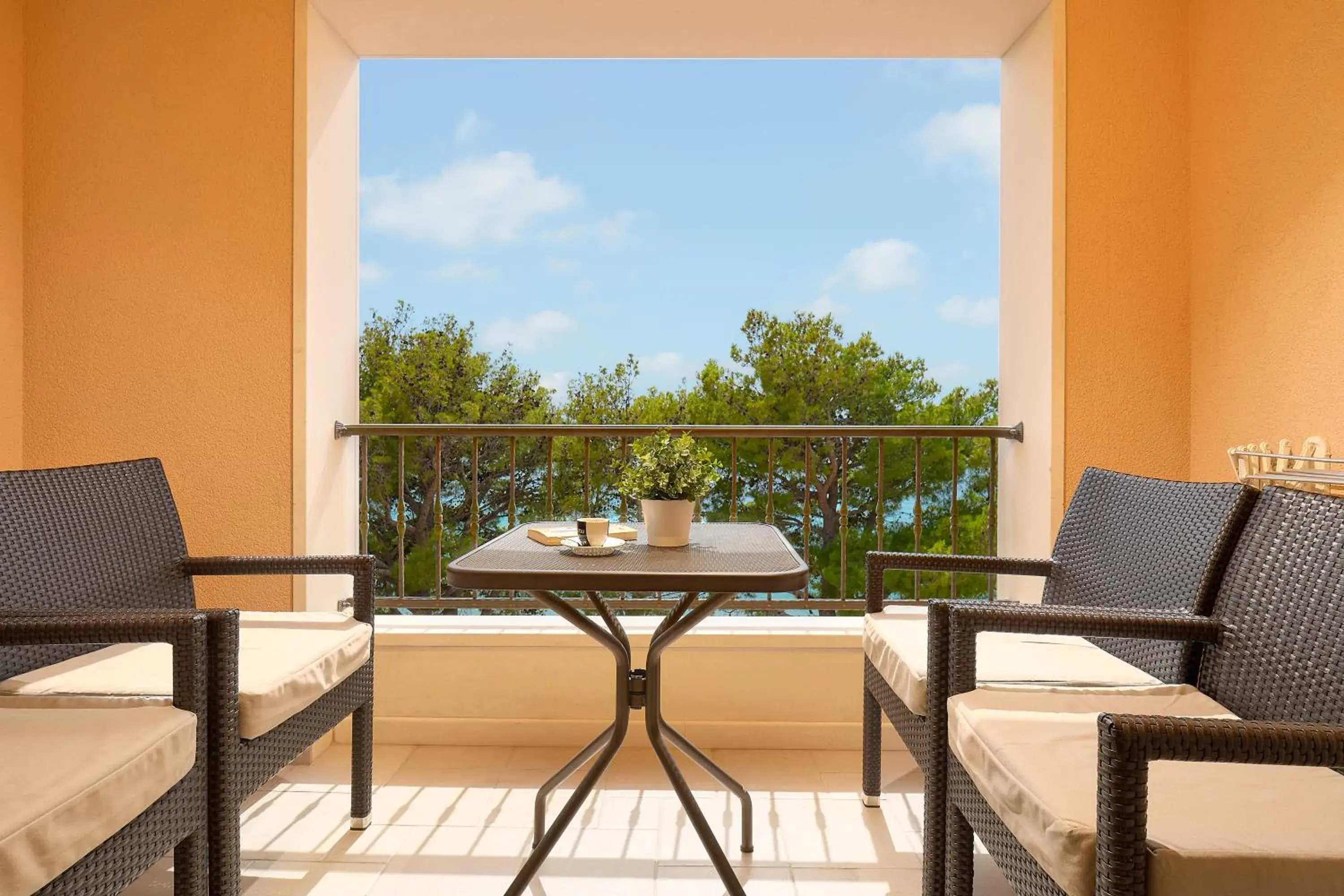 Superior Suite with Sea View in Villa Andrea Superior Suite with Sea View in Villa Andrea