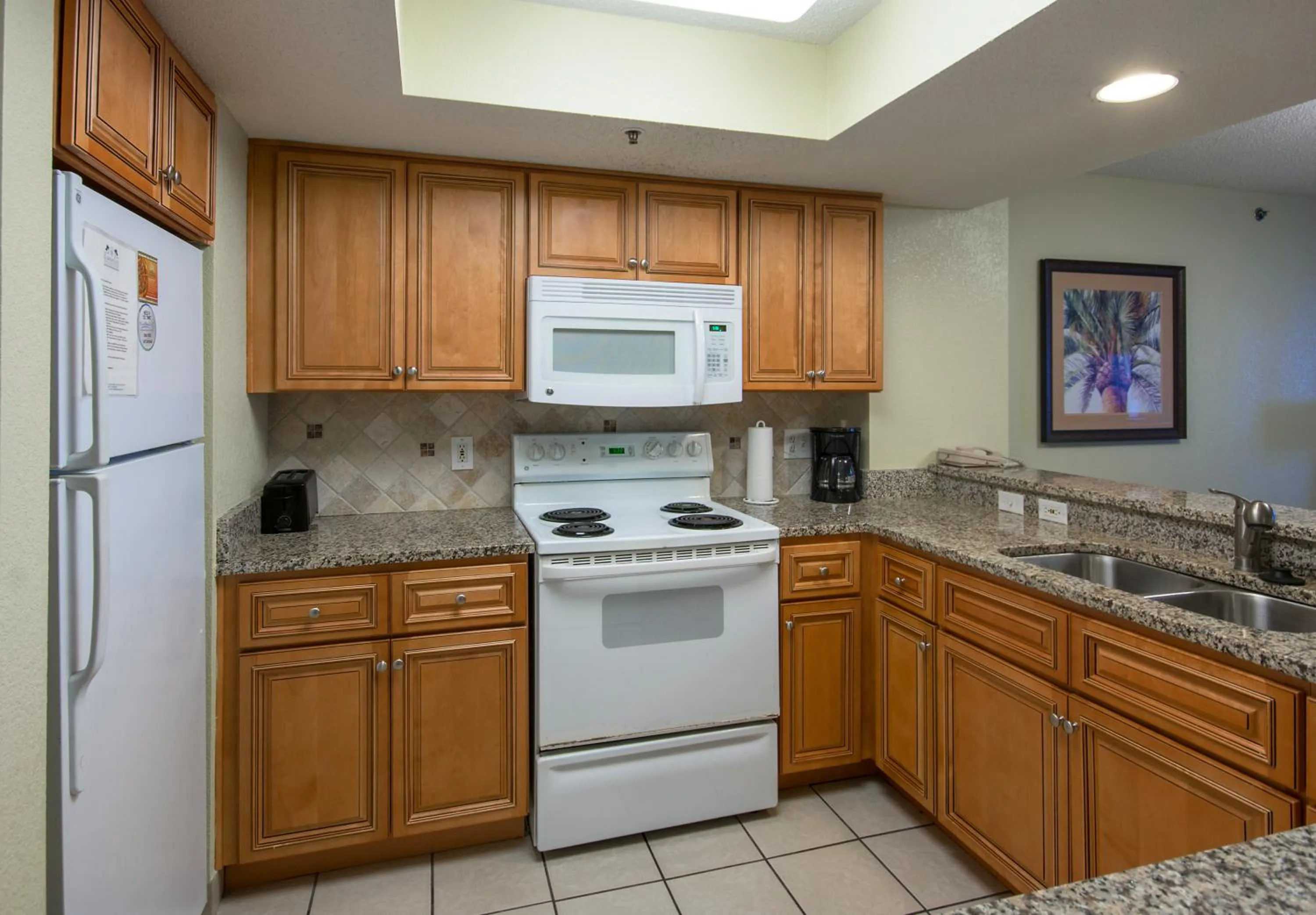 Kitchen or kitchenette in Compass Cove