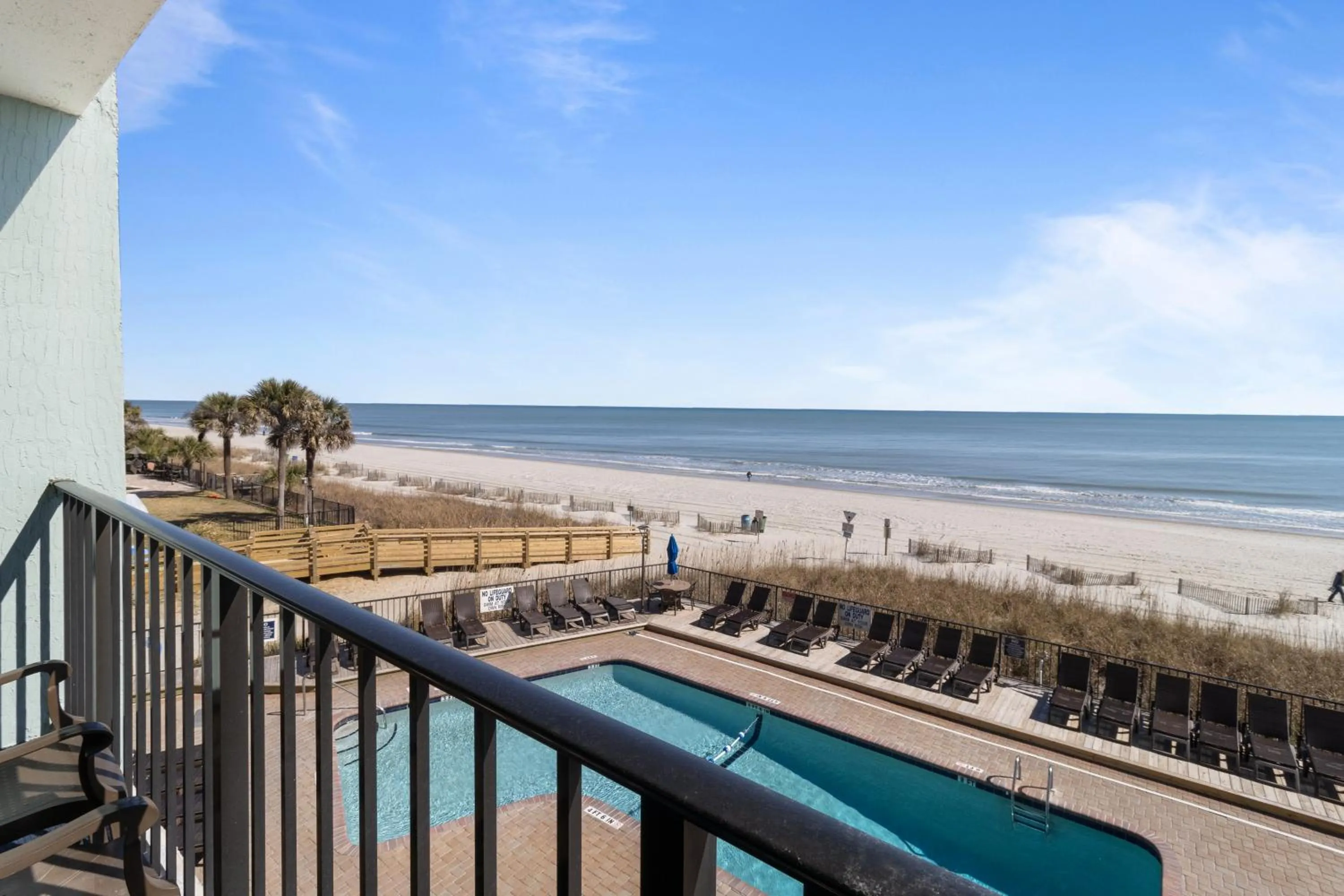 Swimming pool in Compass Cove