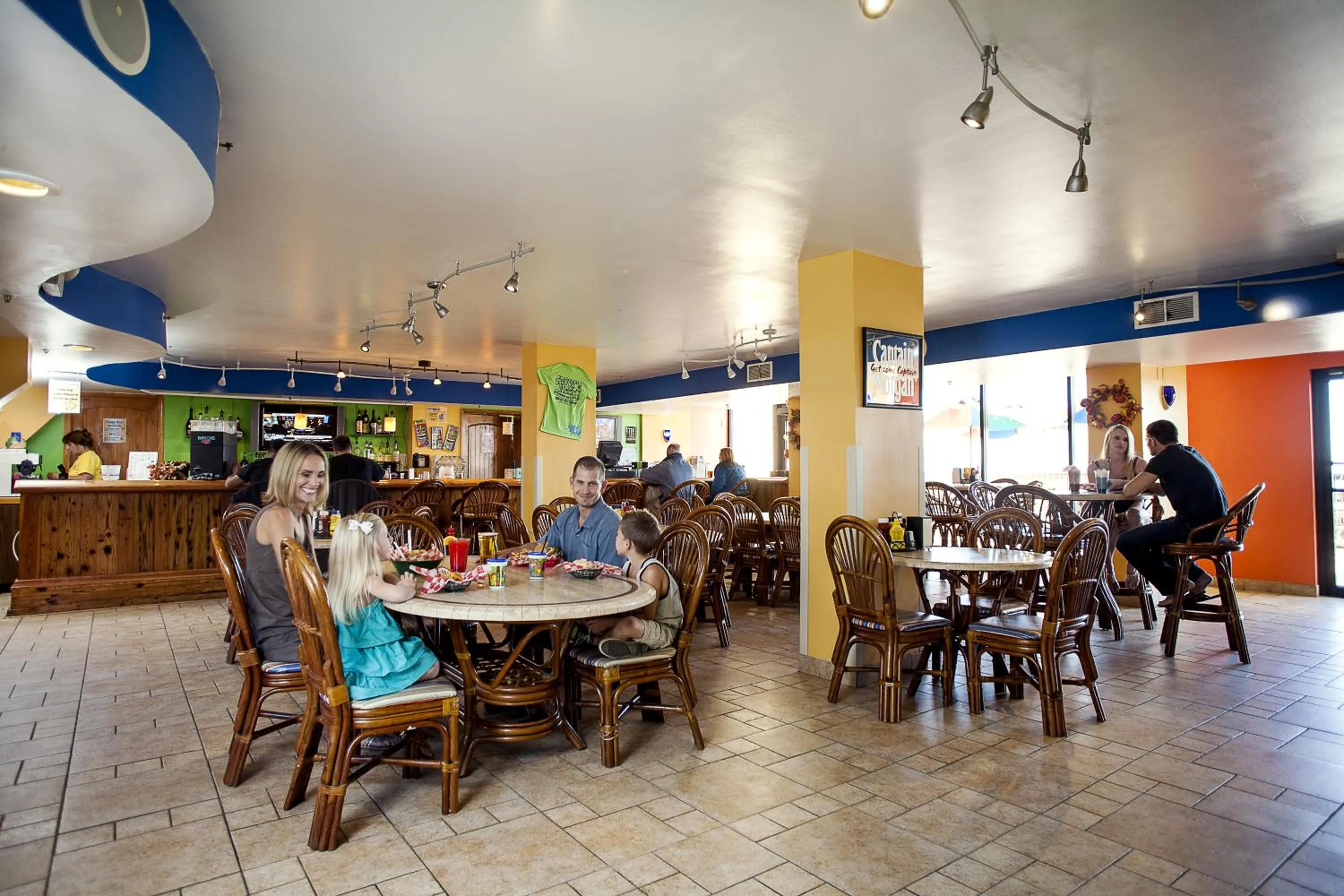 Restaurant/places to eat in Compass Cove