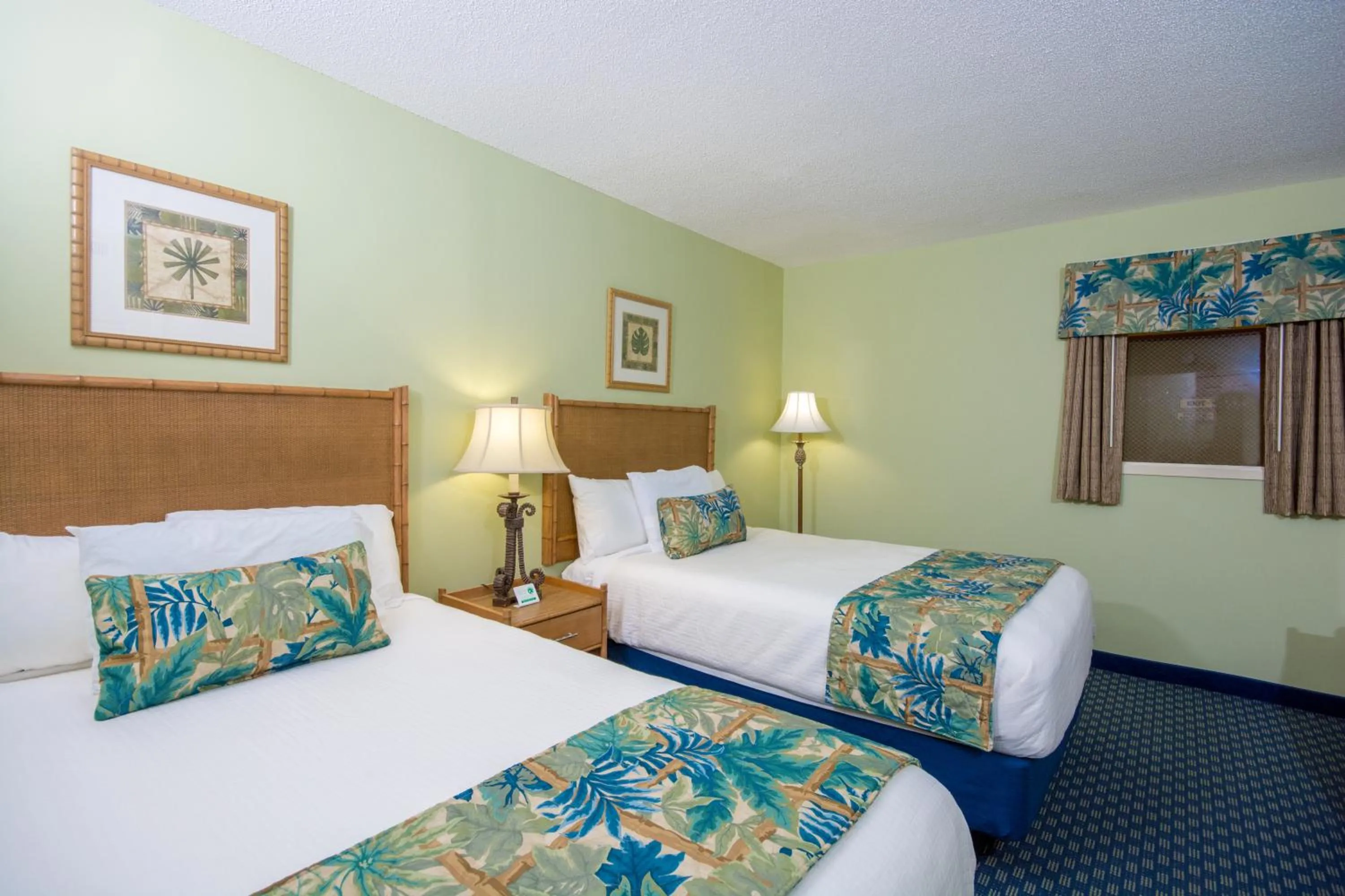 Bedroom, Bed in Caribbean Resort Myrtle Beach