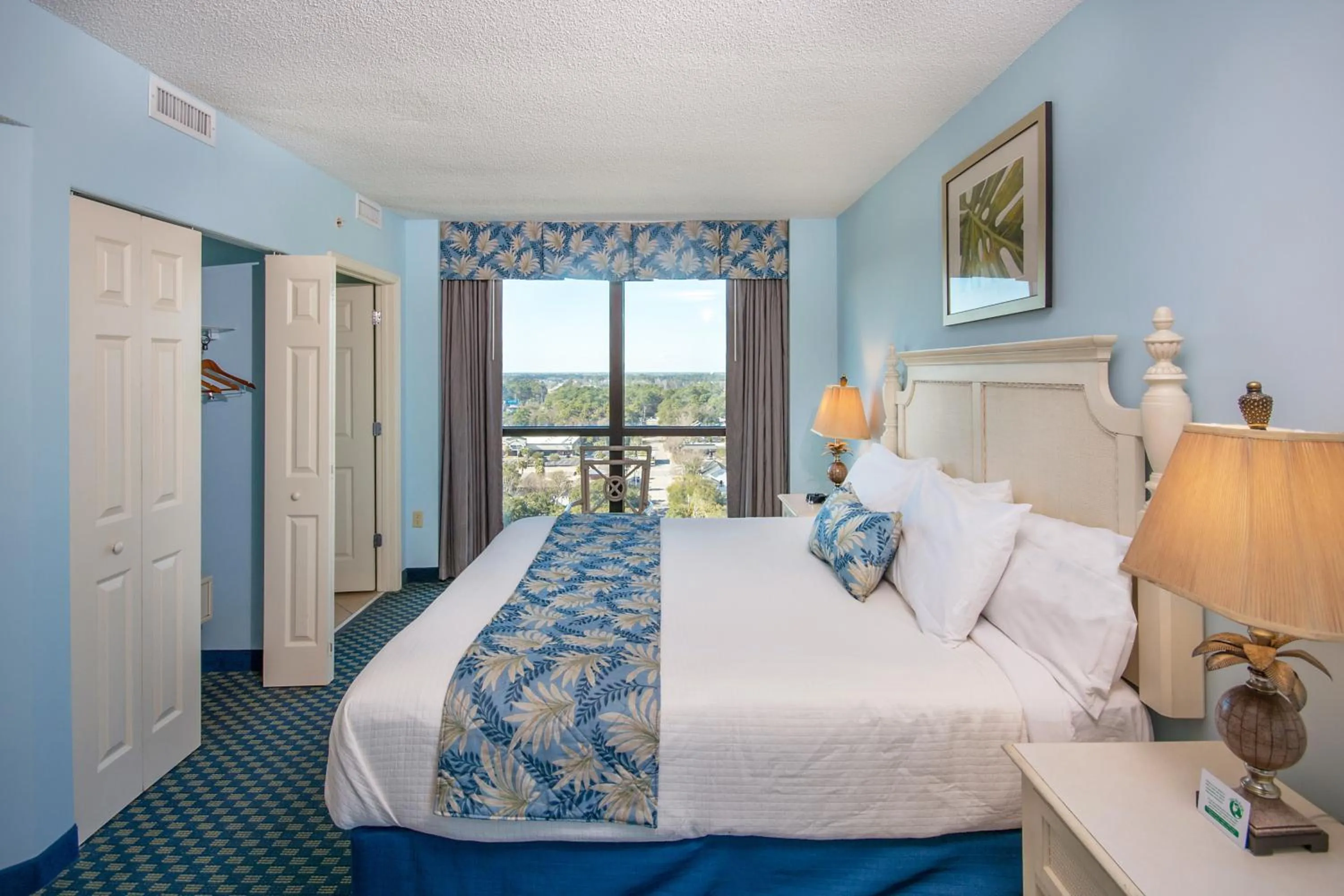 Photo of the whole room, Bed in Caribbean Resort Myrtle Beach