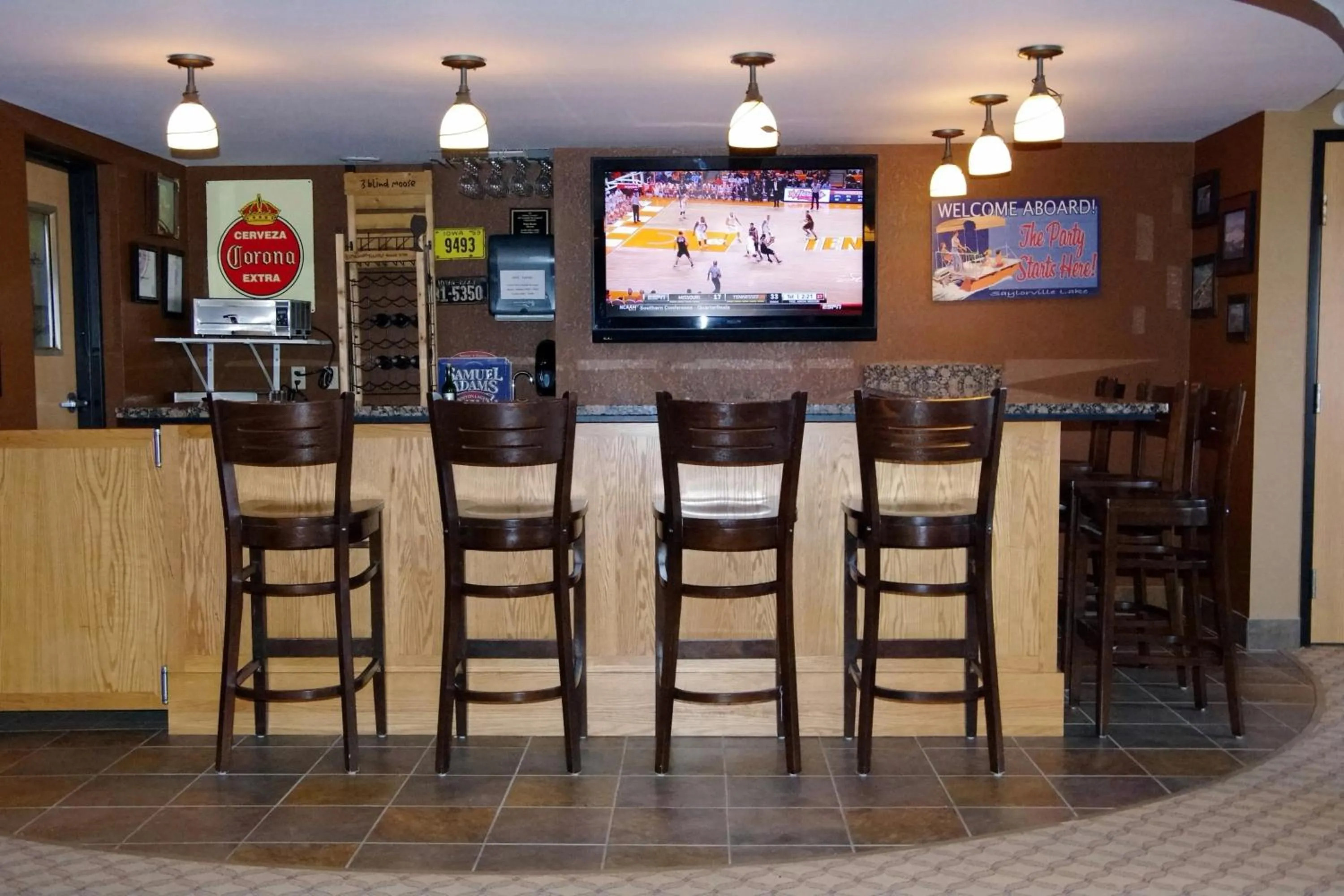 Lounge or bar in Red Lion Inn & Suites Grimes