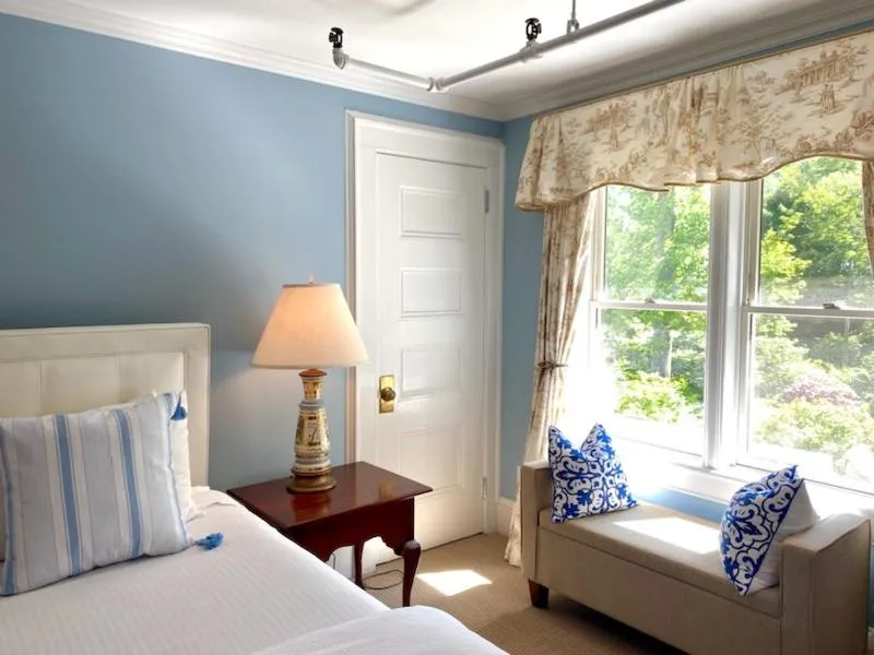 Bed in Copper Beech Inn