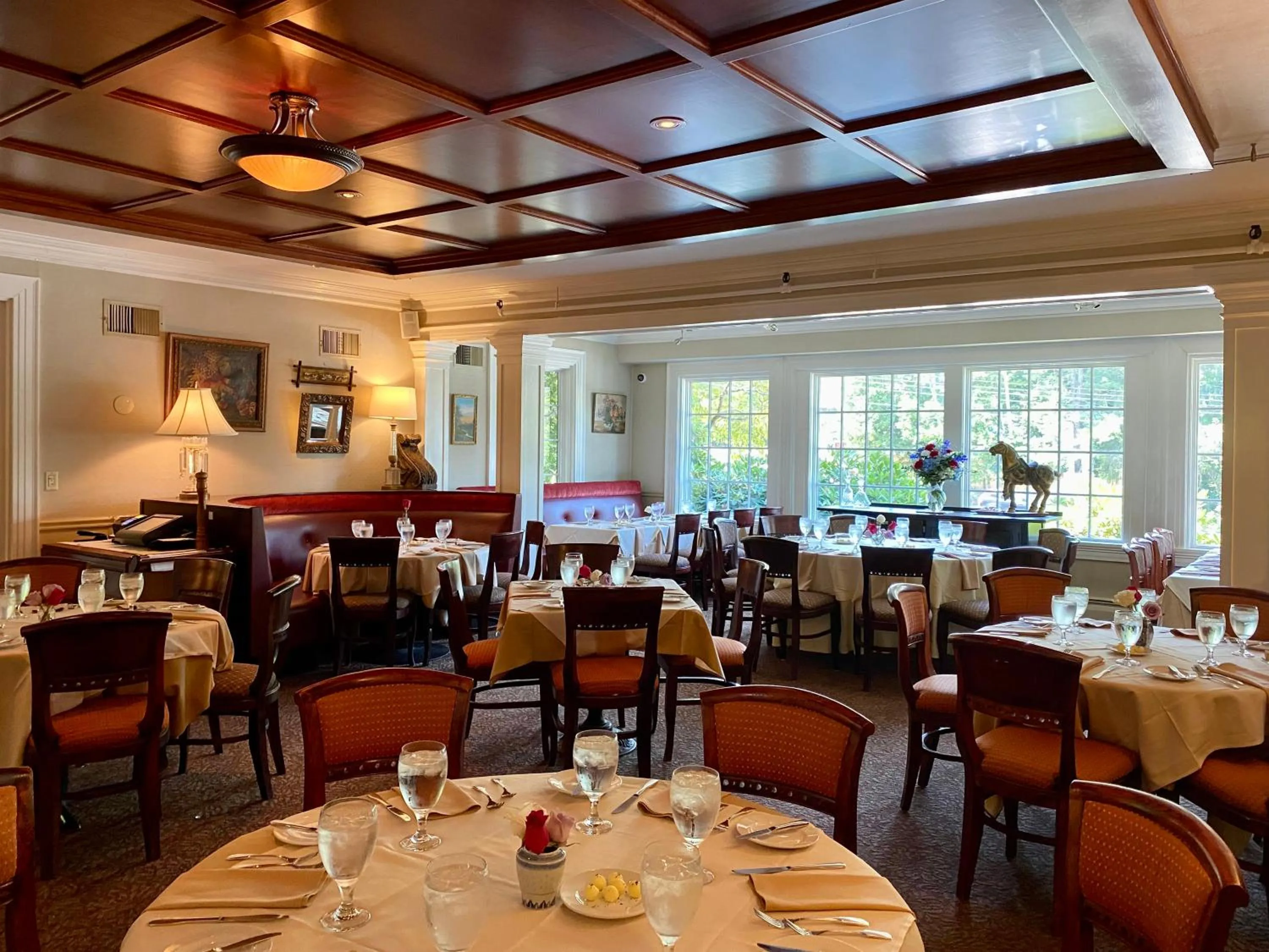 Restaurant/places to eat in Copper Beech Inn