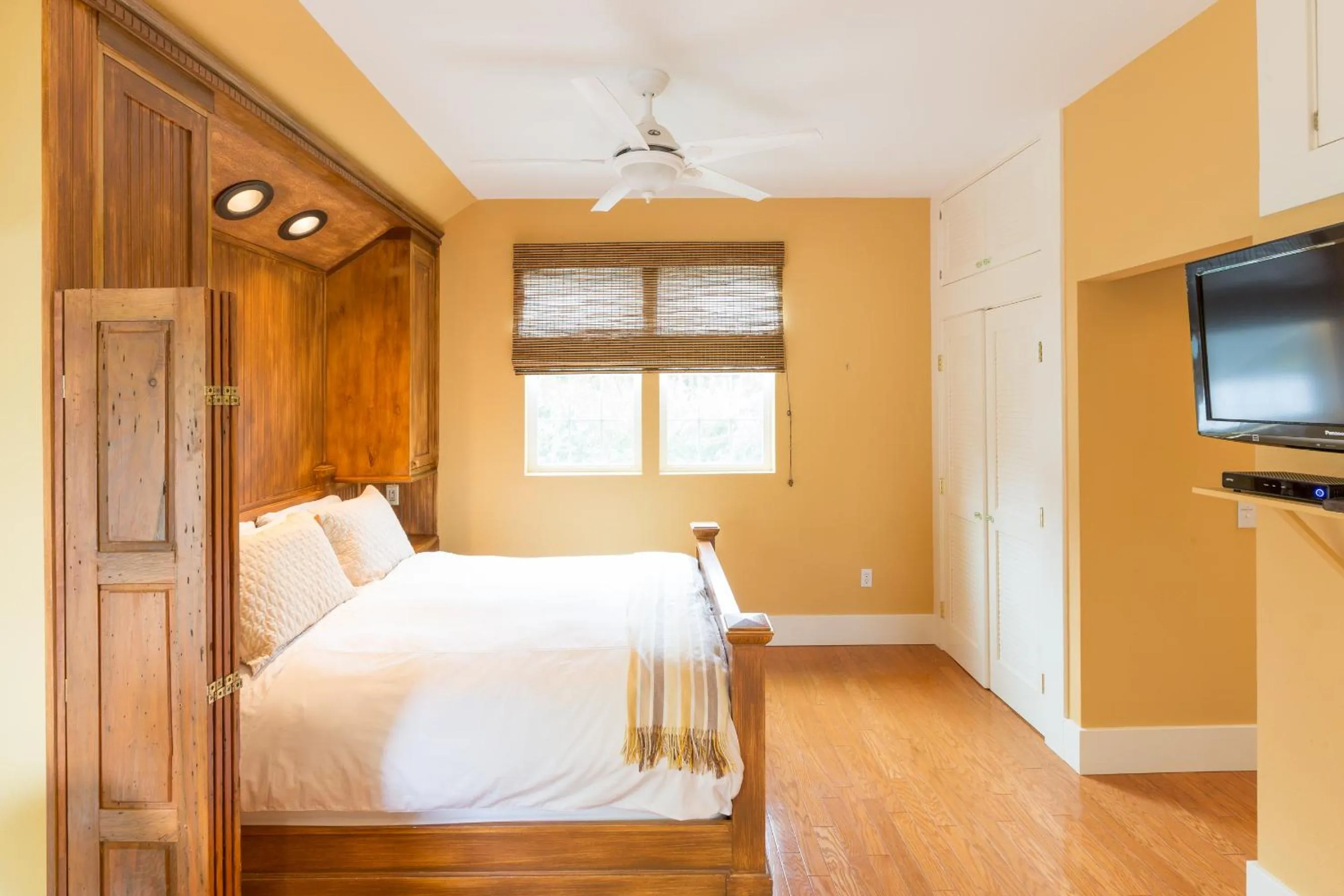Bedroom, Bed in Inn St Helena