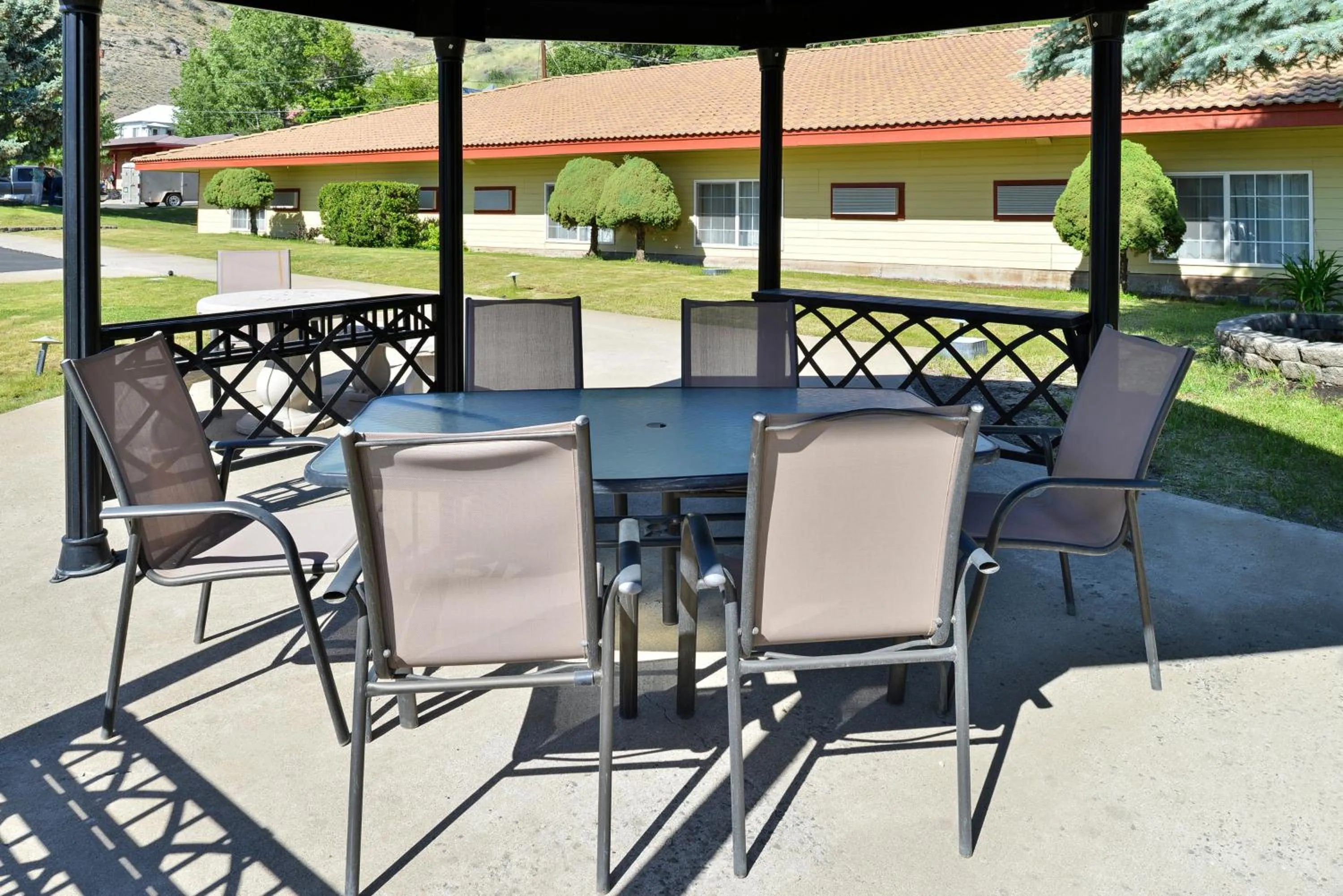 Patio in Fremont Inn