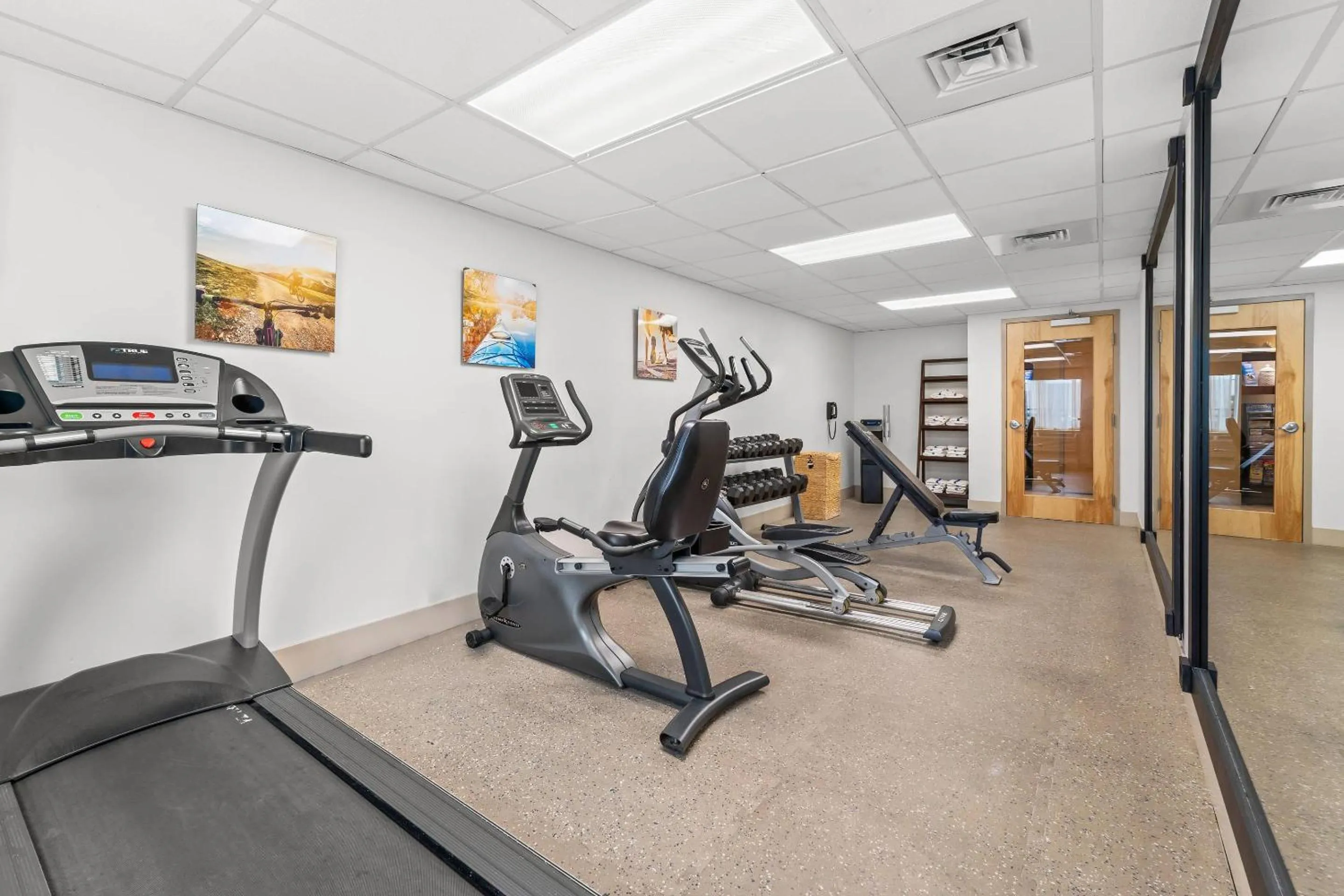 Fitness centre/facilities in Comfort Inn Rehoboth Beach