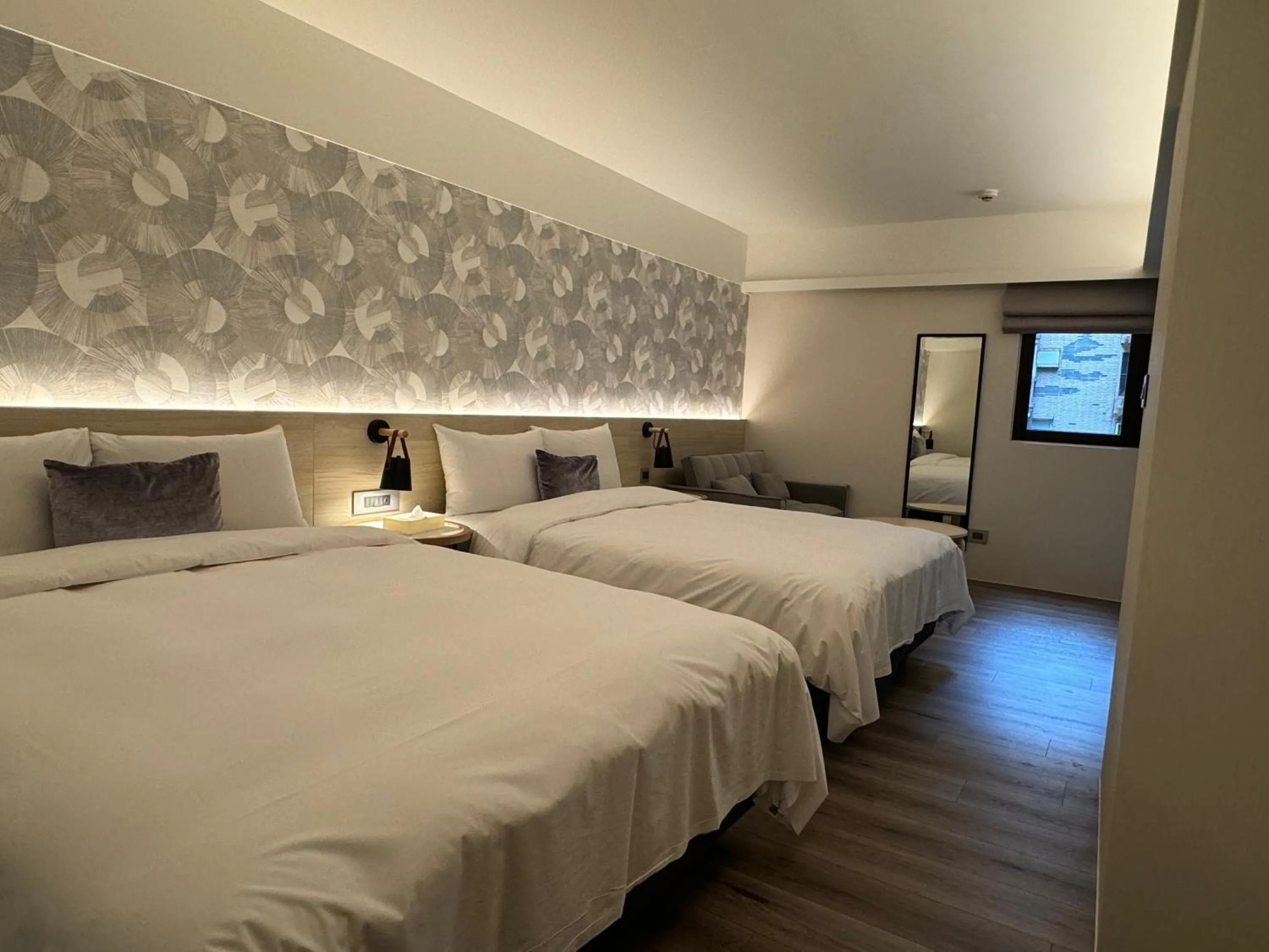 Bedroom, Bed in Delight Hotel