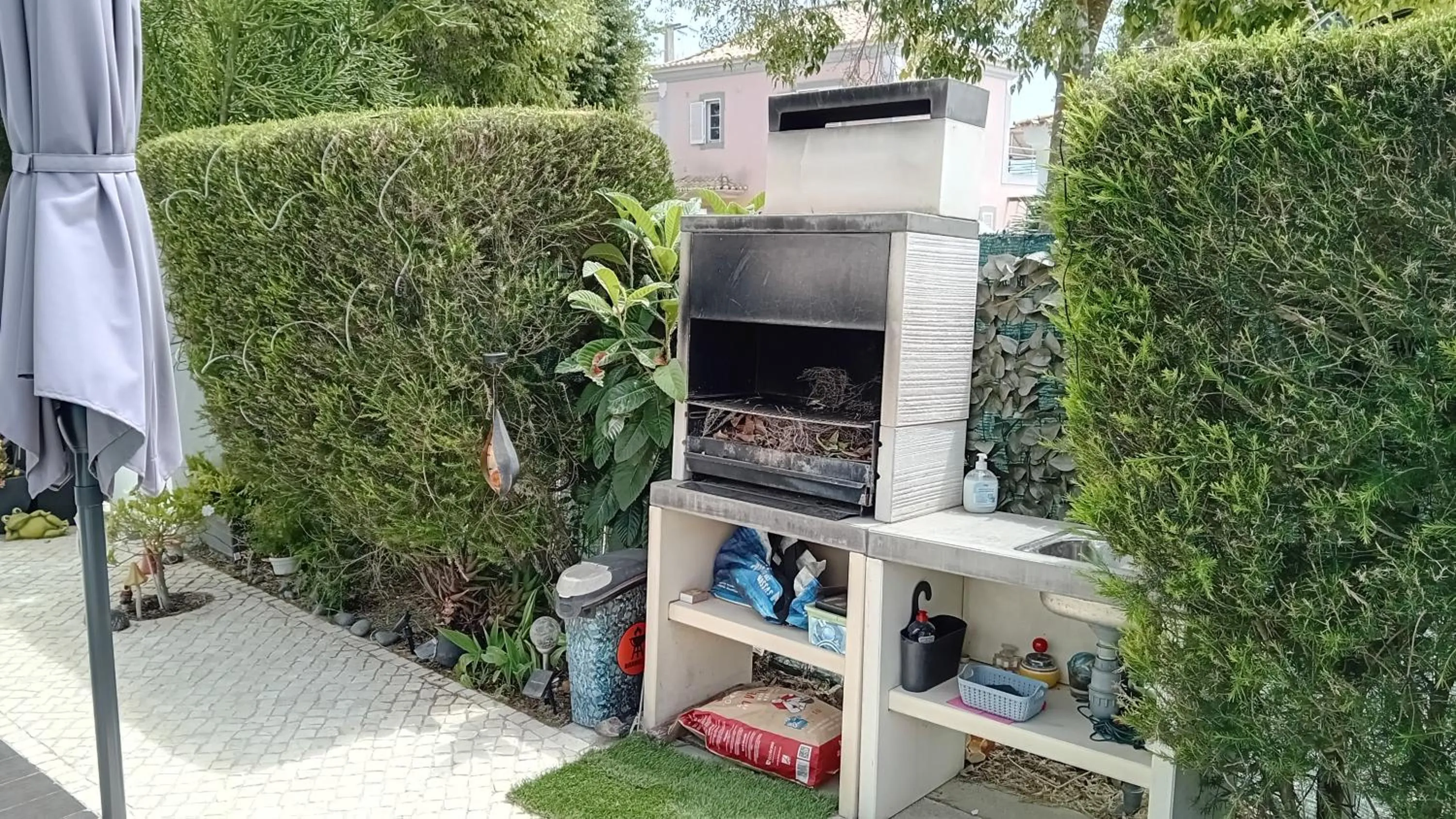 BBQ facilities in Tavira independent suite with Pool at Casa Reflexos