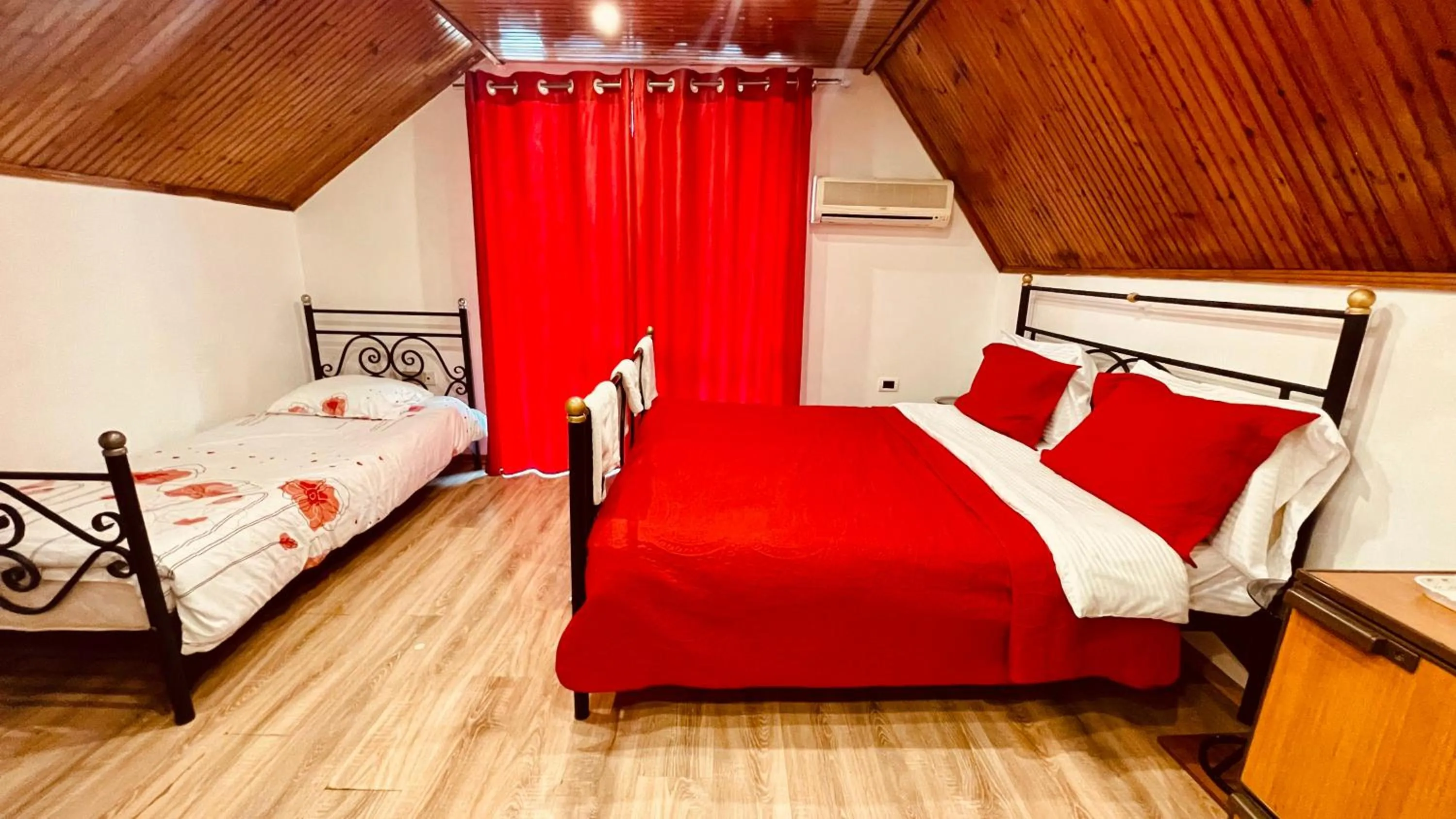 Bedroom, Bed in Hotel Drinos