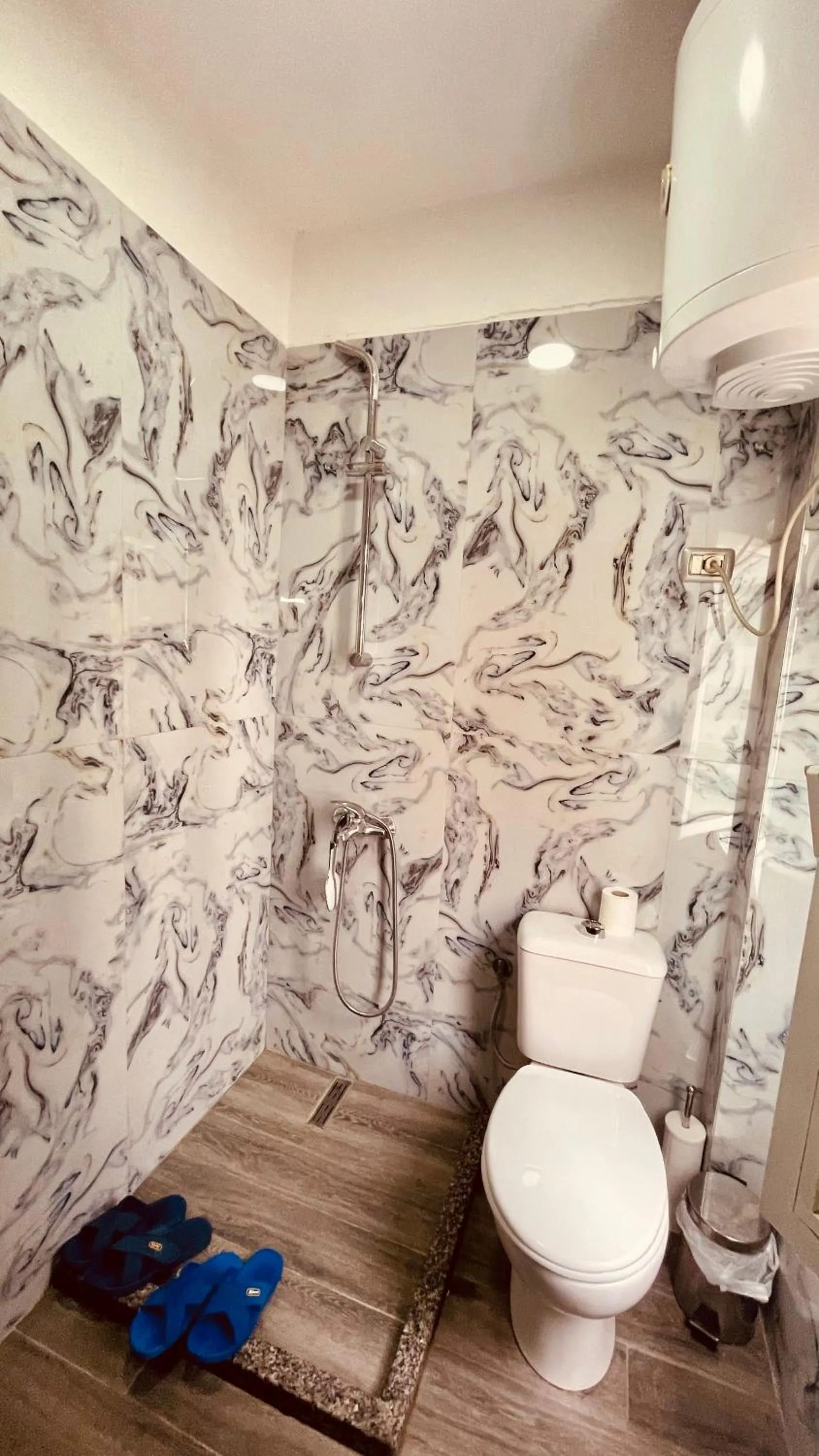 Bathroom in Hotel Drinos