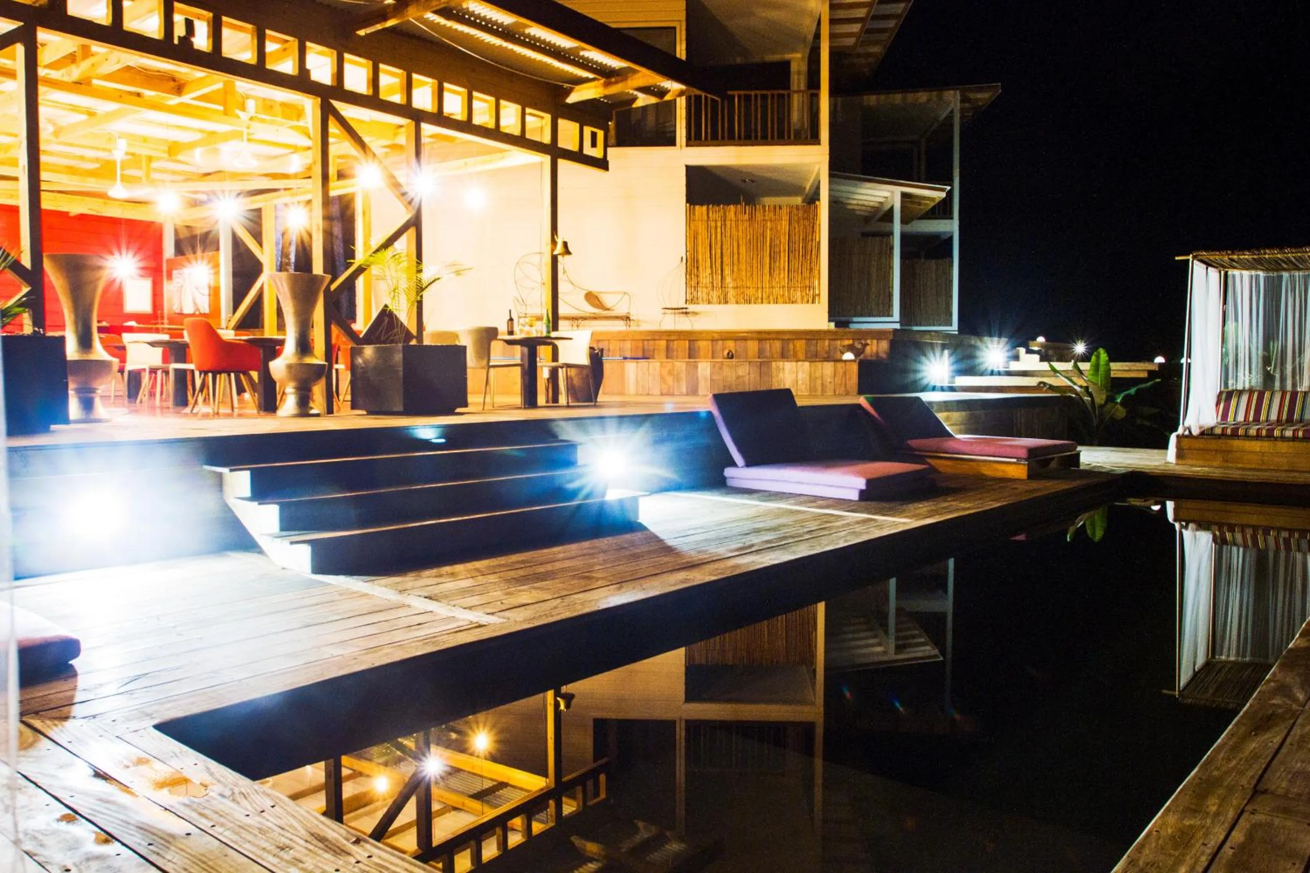 Restaurant/places to eat in Villa F&B