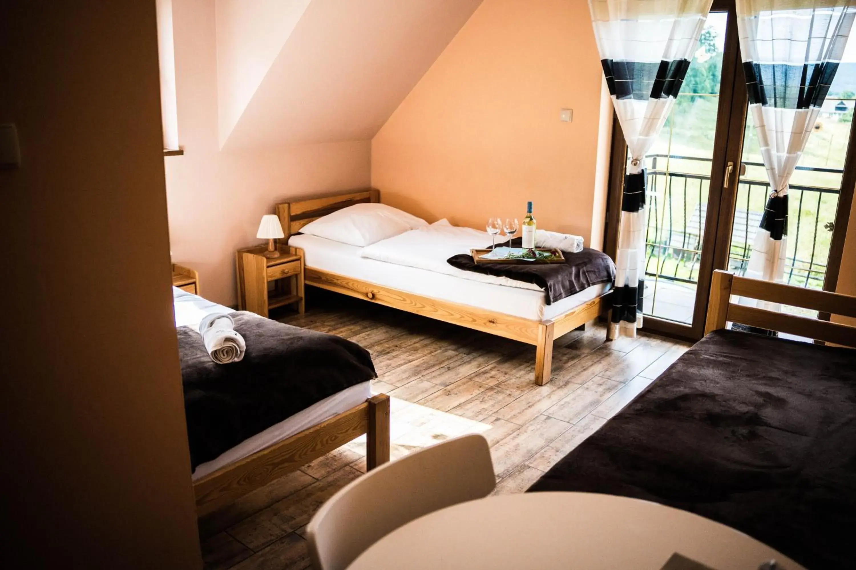 Triple Room with Private Bathroom in Chata "na Końcu" Świata Triple Room with Private Bathroom in Chata "na Końcu" Świata