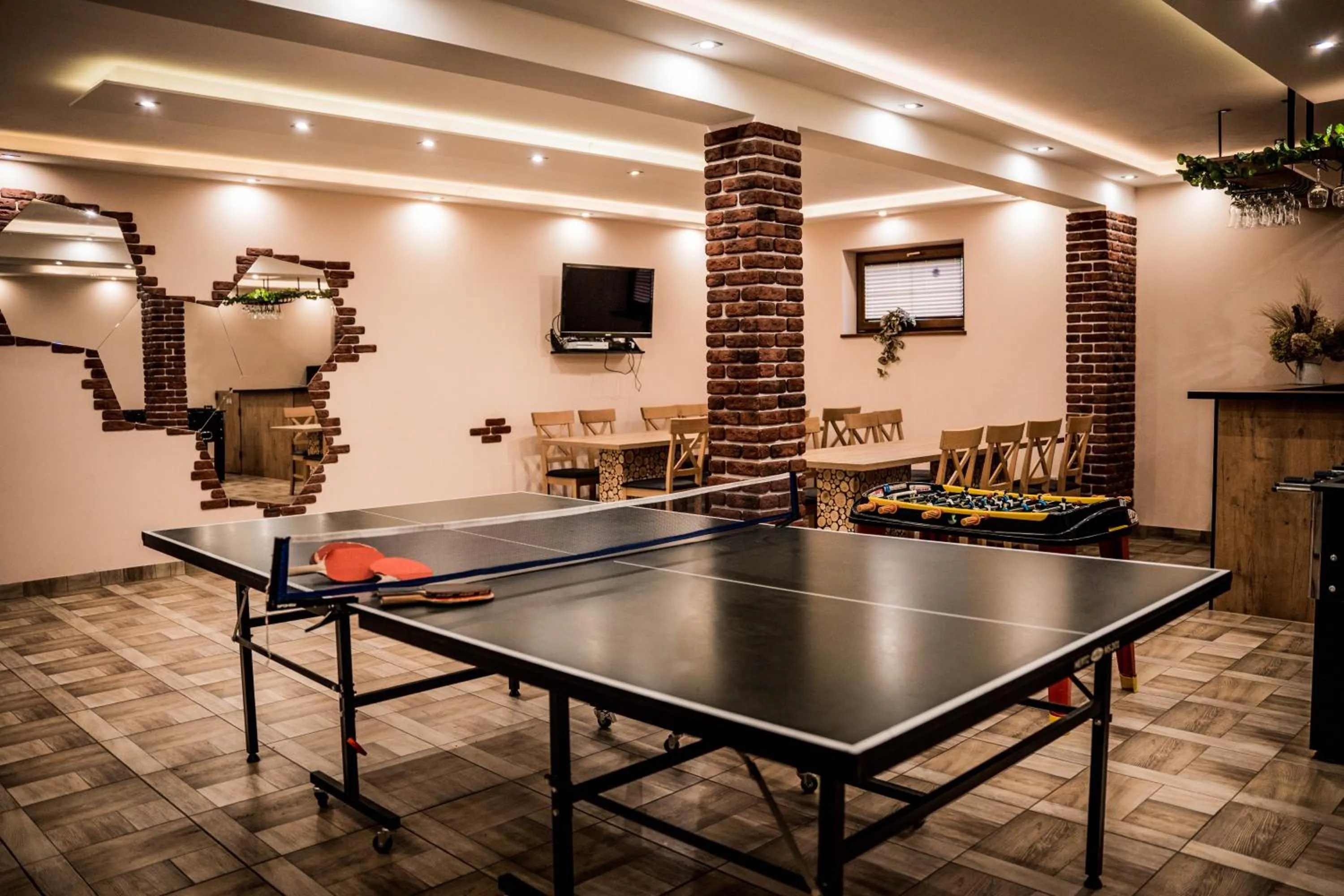 Communal lounge/ TV room in Chata "na Końcu" Świata