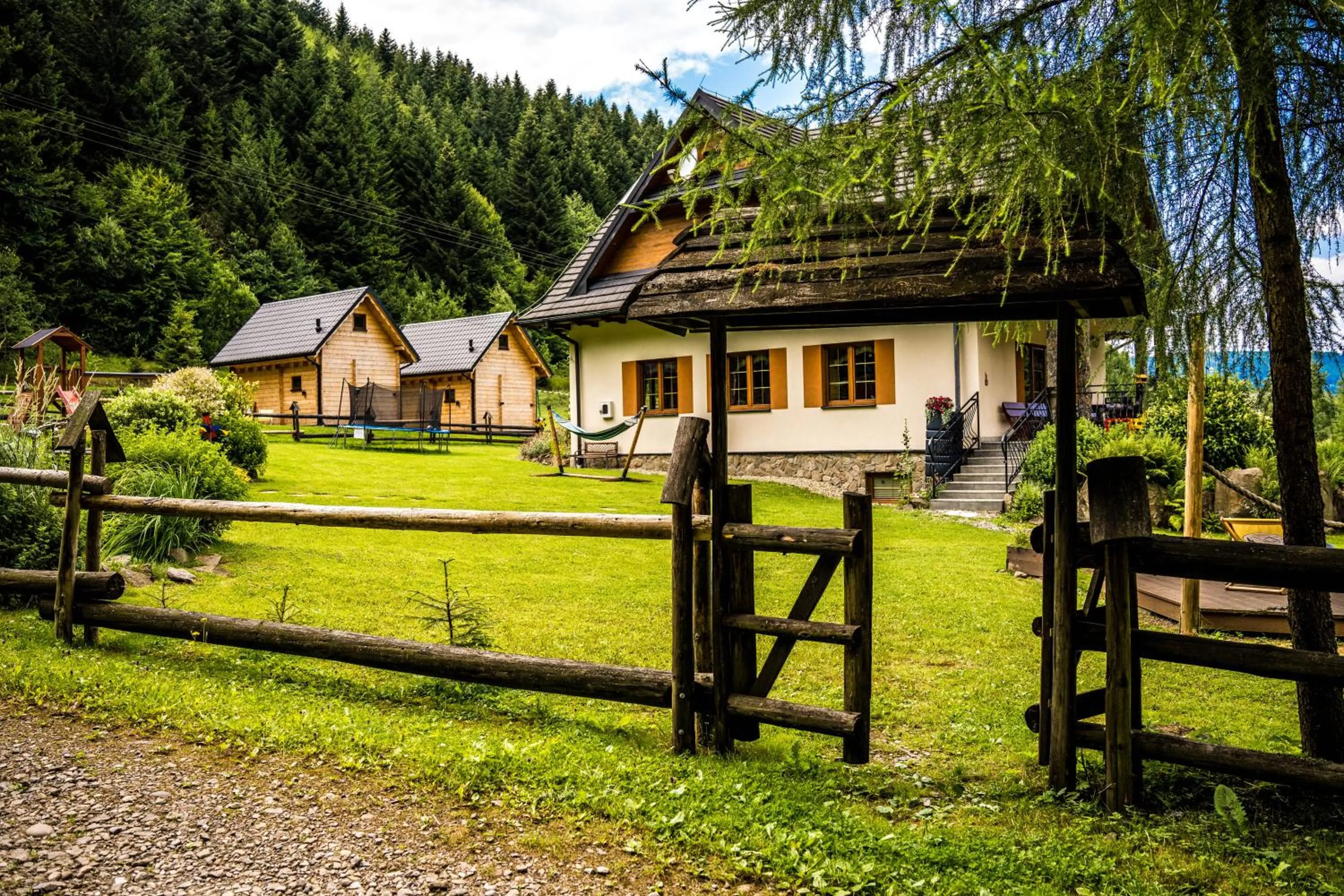 Property building in Chata "na Końcu" Świata
