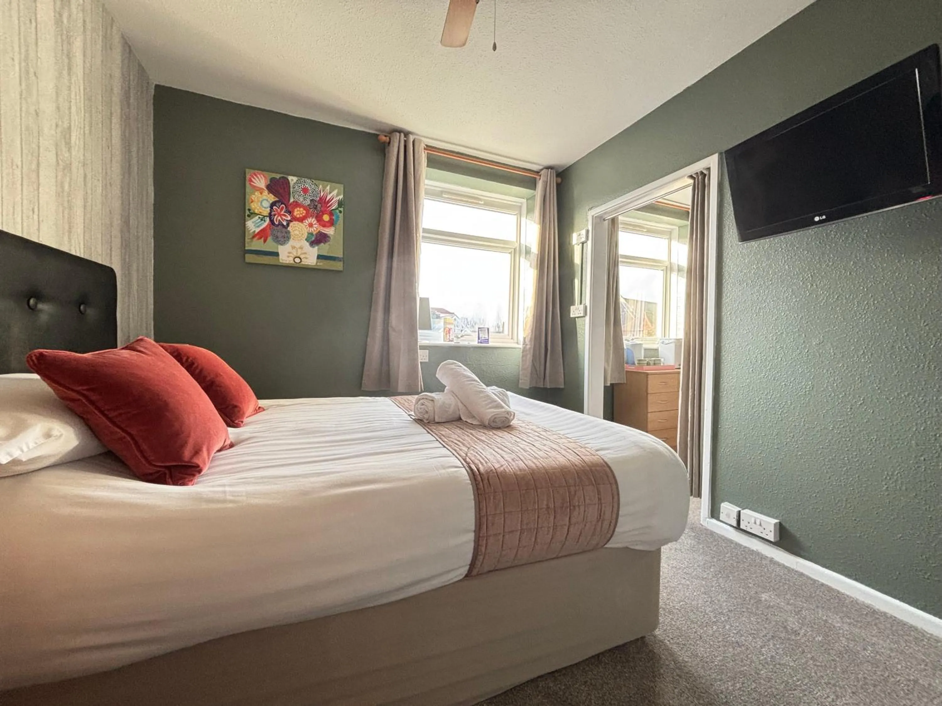 Bed in Three Palms Hotel