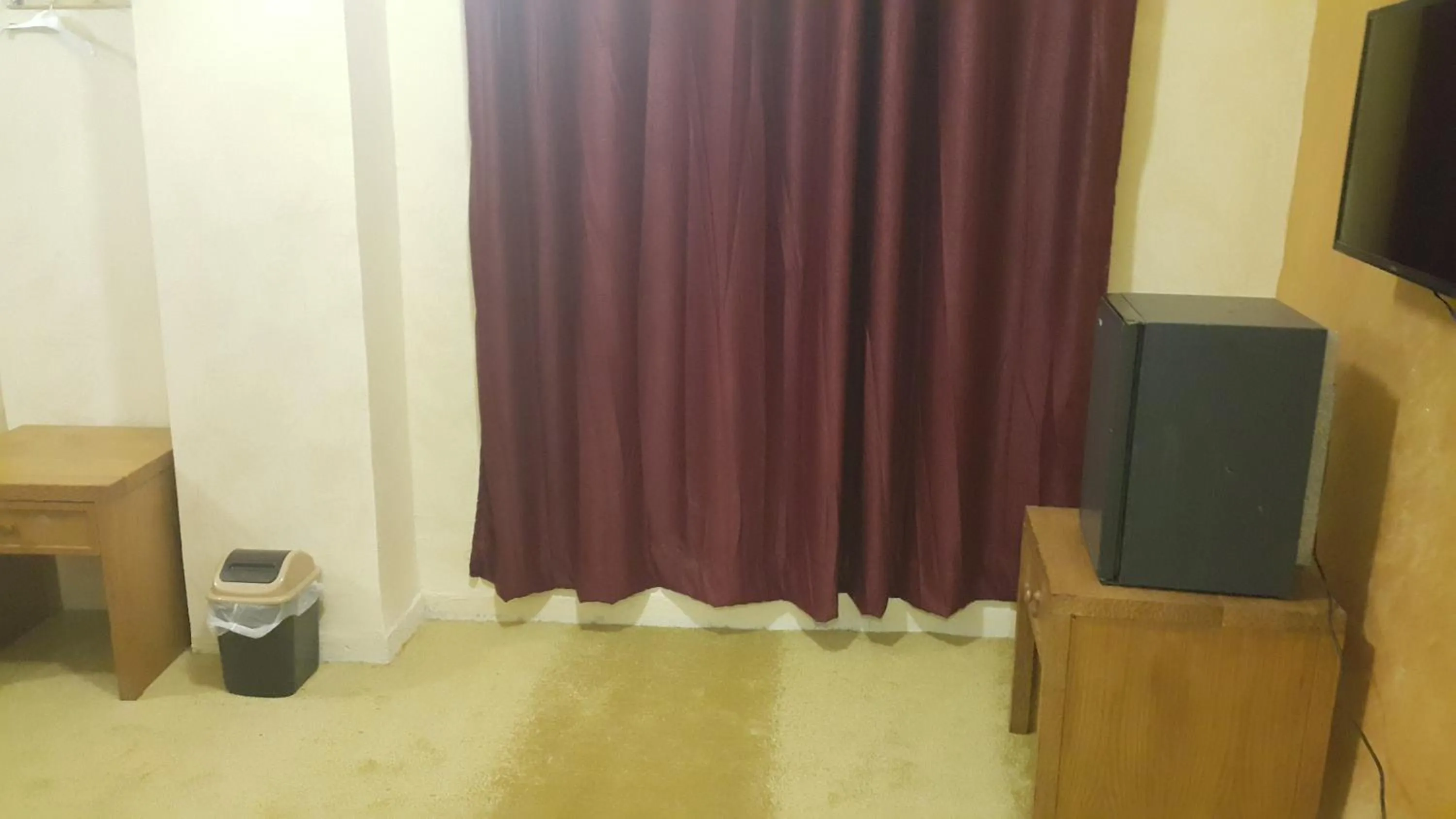 Bedroom in Al-Houriat Hotel