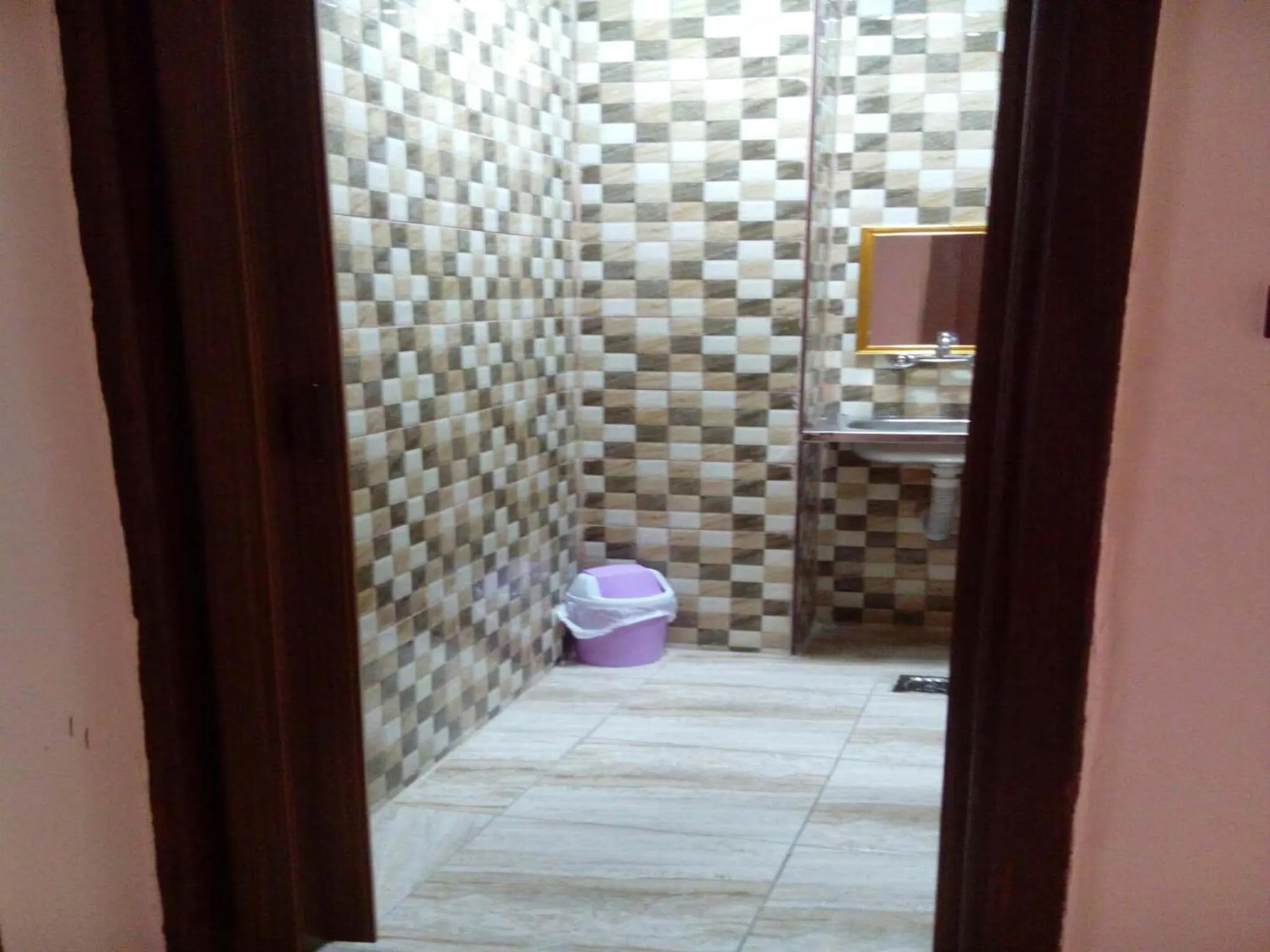 Bathroom in Al-Houriat Hotel
