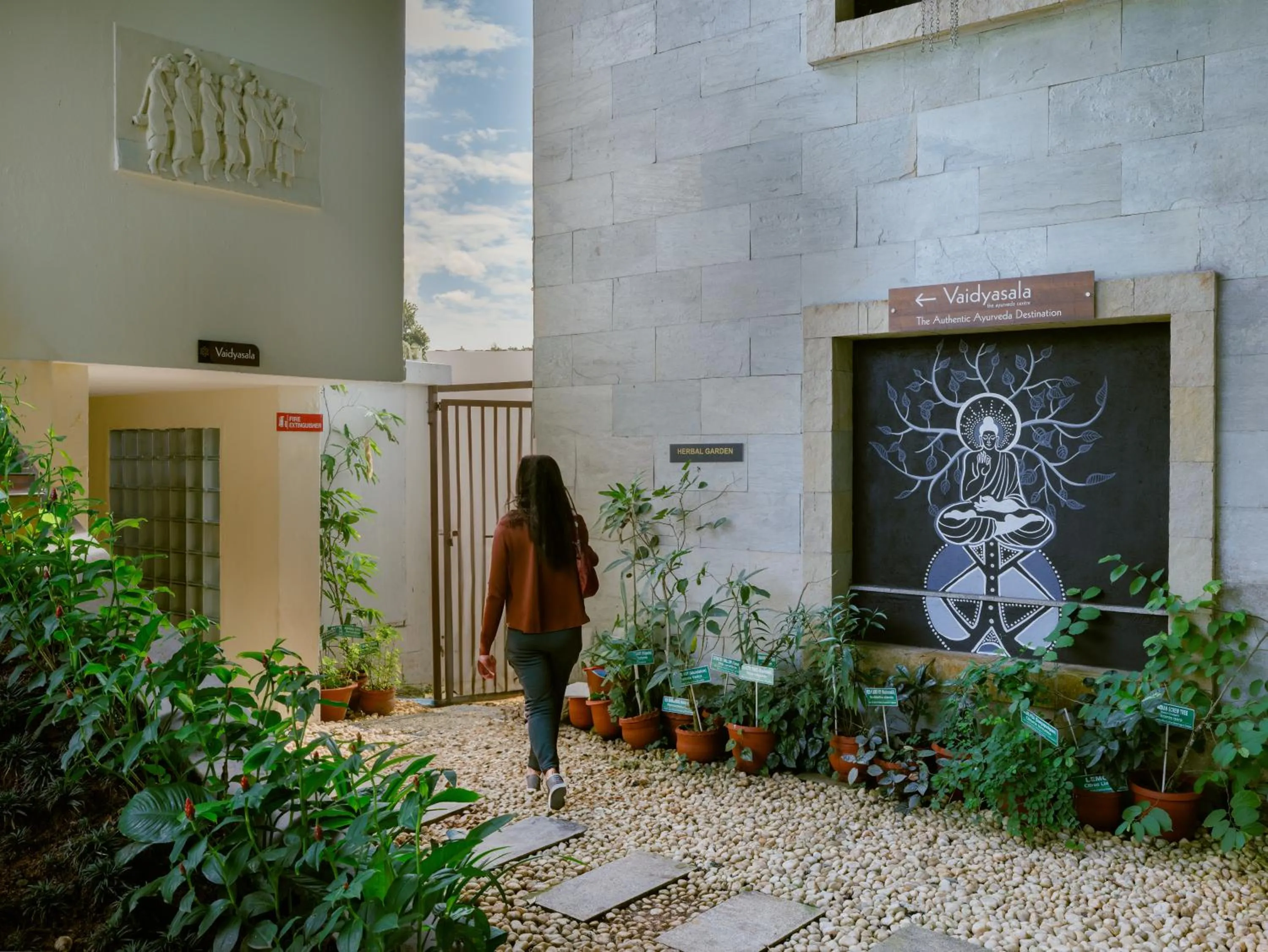 Massage in Gokulam Grand Turtle On The Beach