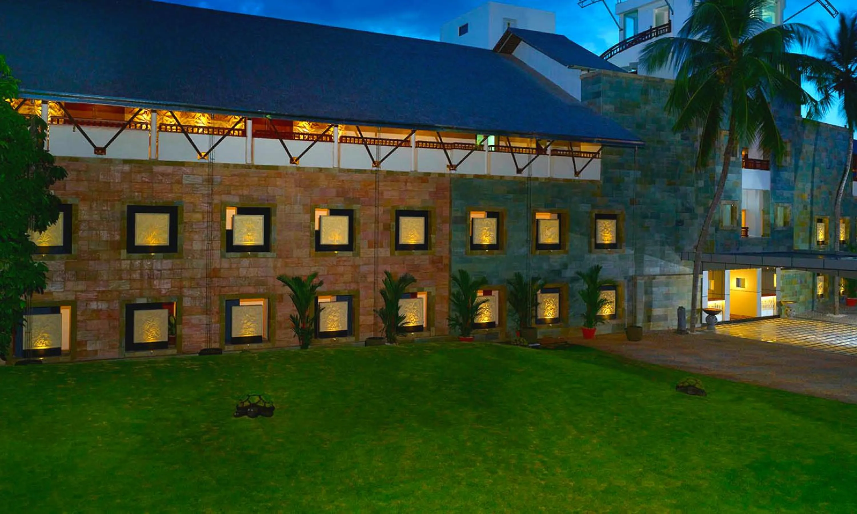 Property building in Gokulam Grand Turtle On The Beach