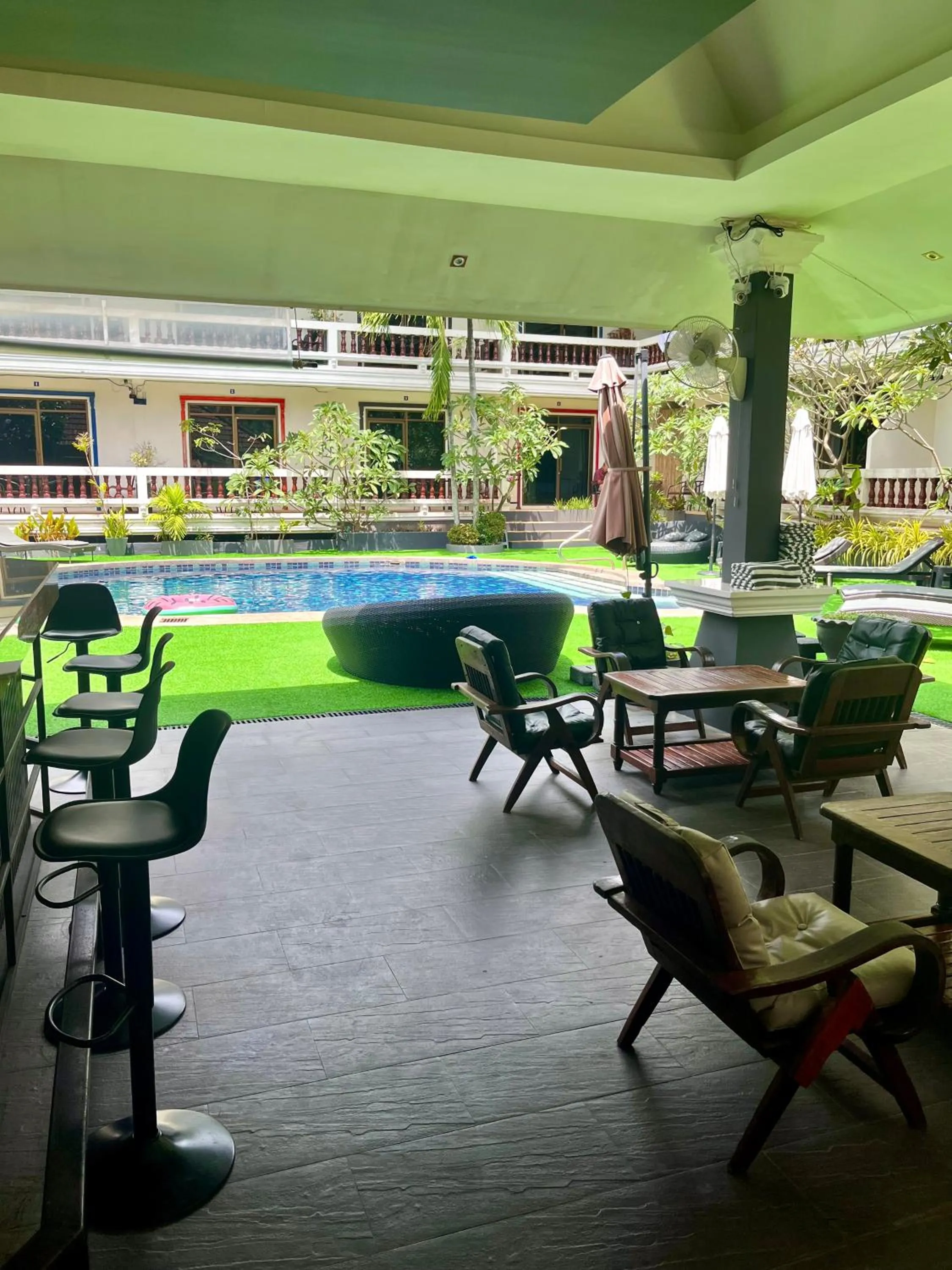 Seating area in Tropical Palm