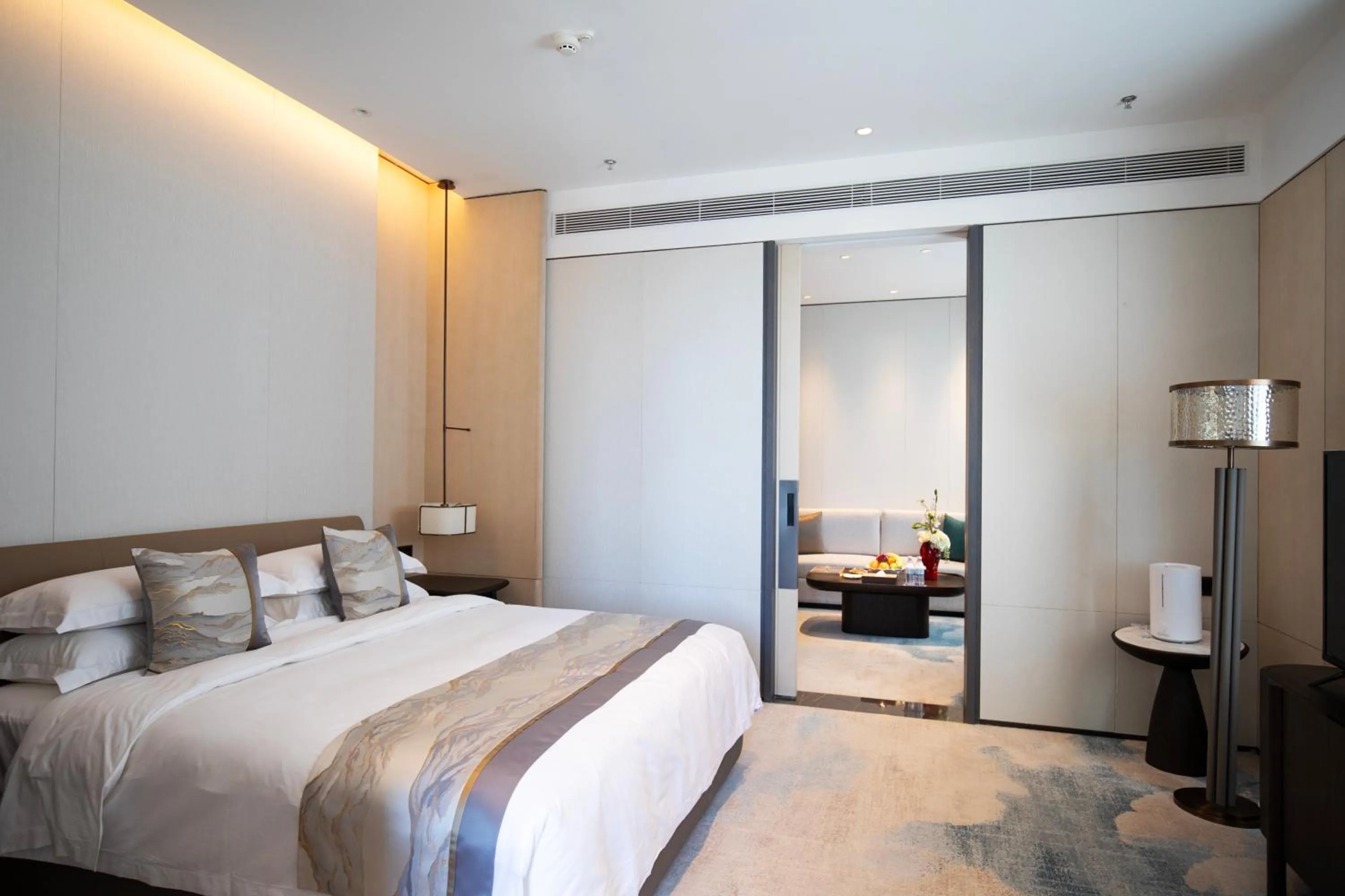 Photo of the whole room, Bed in Beijing Palace Soluxe Hotel Astana