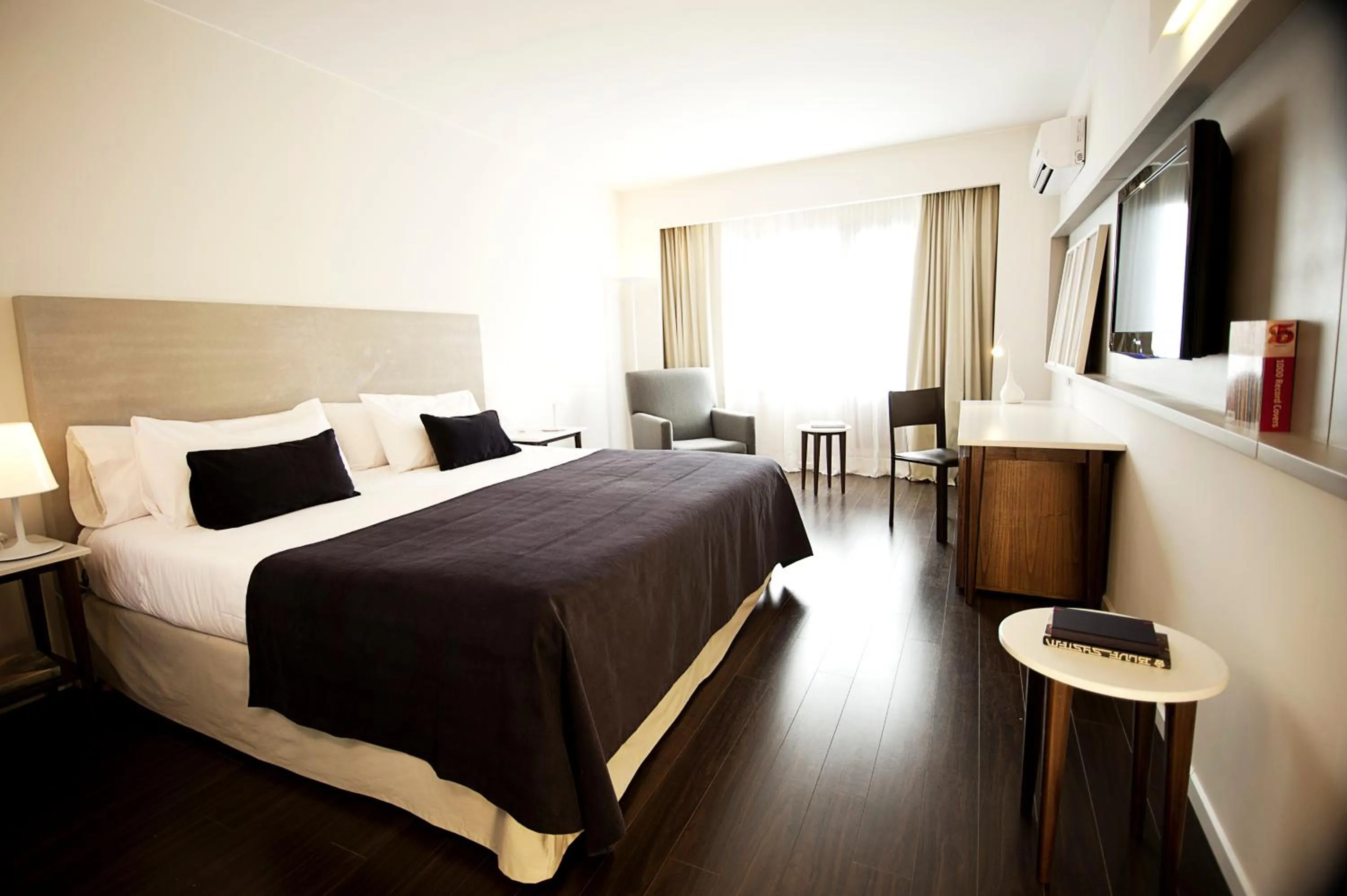 Day, Bed in Dazzler by Wyndham Buenos Aires Recoleta