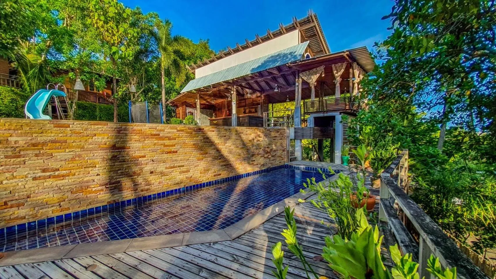 Swimming pool, Property Building in Chaweng Park Place