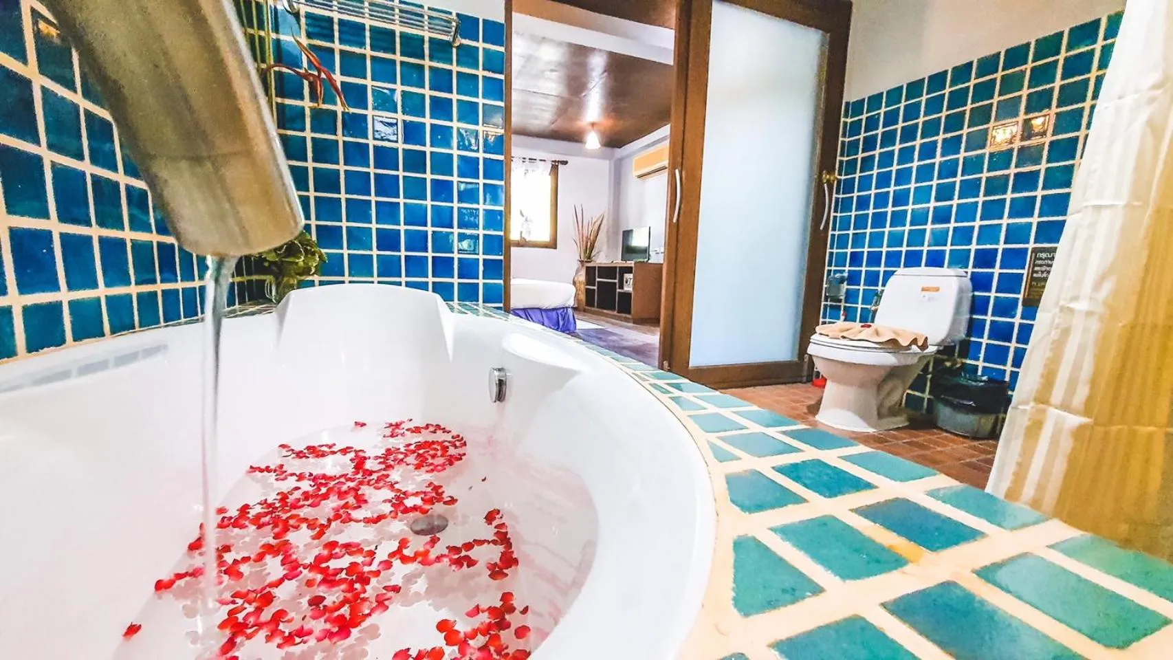 Bathroom in Chaweng Park Place