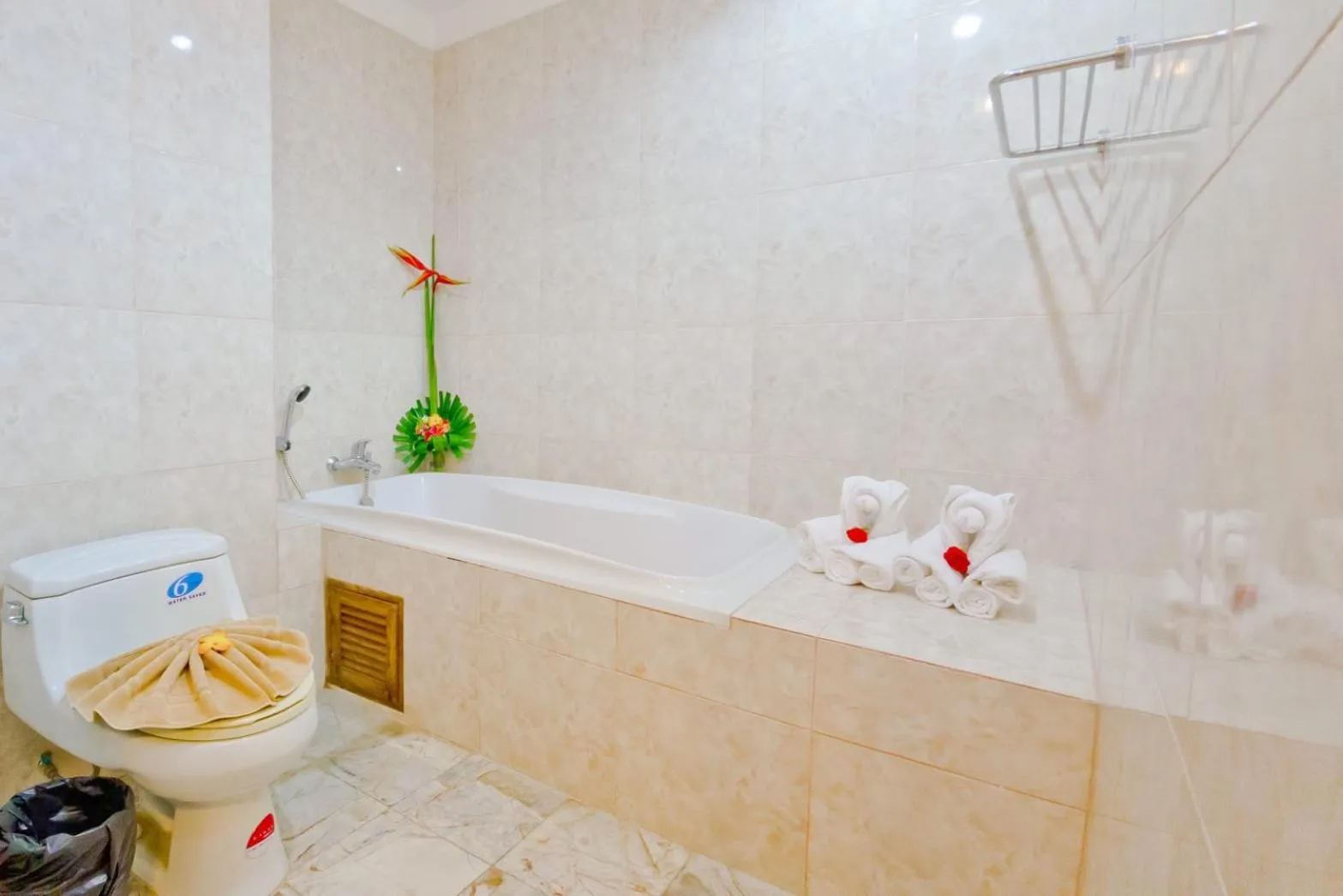 Bathroom in Chaweng Park Place