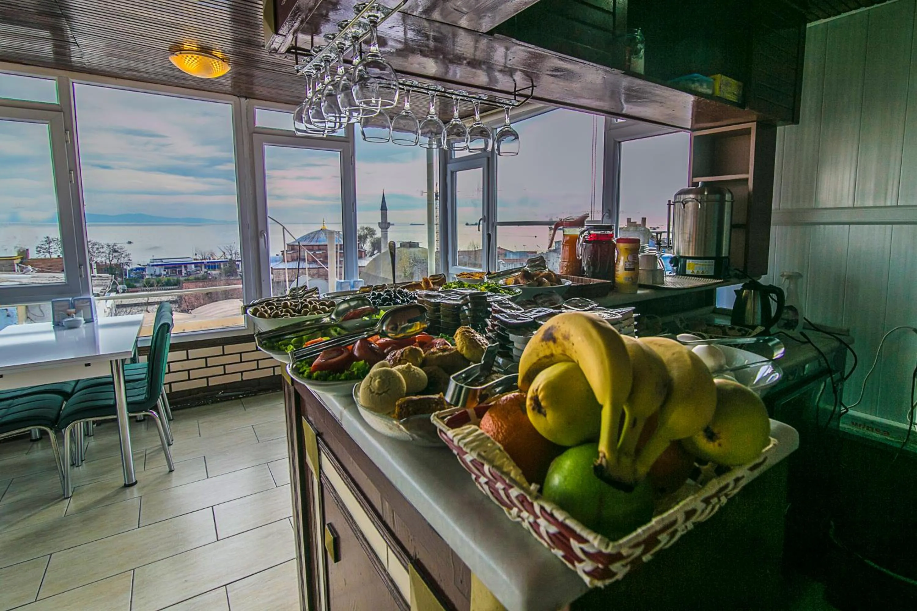 Coffee/tea facilities in Ancient Town Hotel