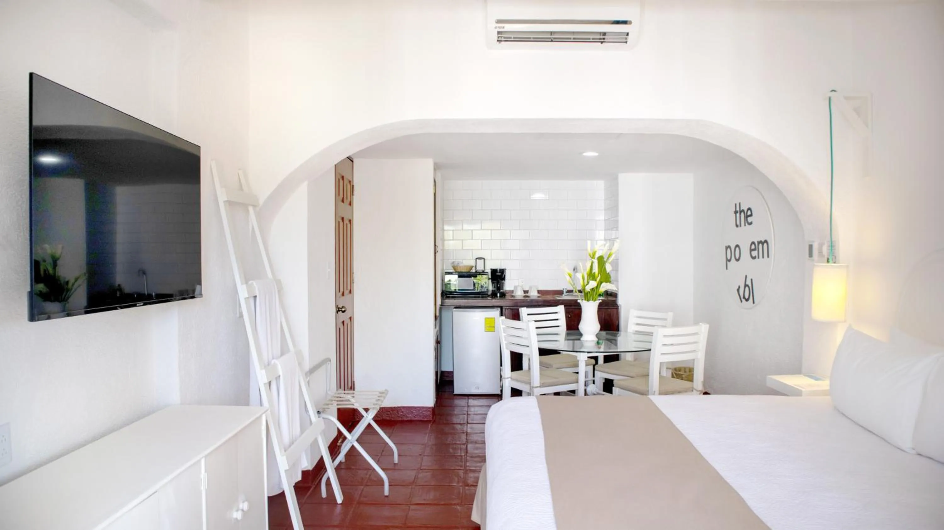 Decorative detail, Bed in Hotel Marina Resort & Beach Club